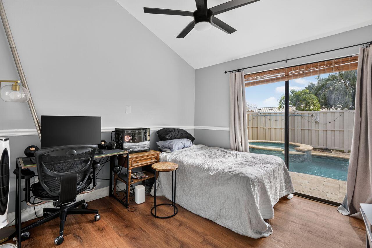 WESTWOOD GARDENS 3 - Residential