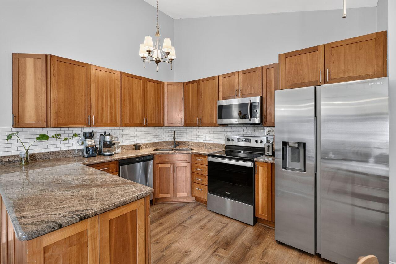 WESTWOOD GARDENS 3 - Residential