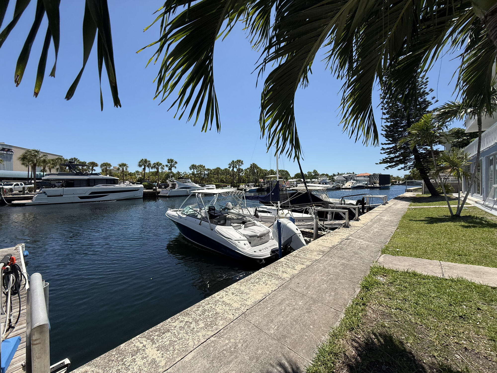 KEYSTONE HARBOR CLUB CONDO - Residential