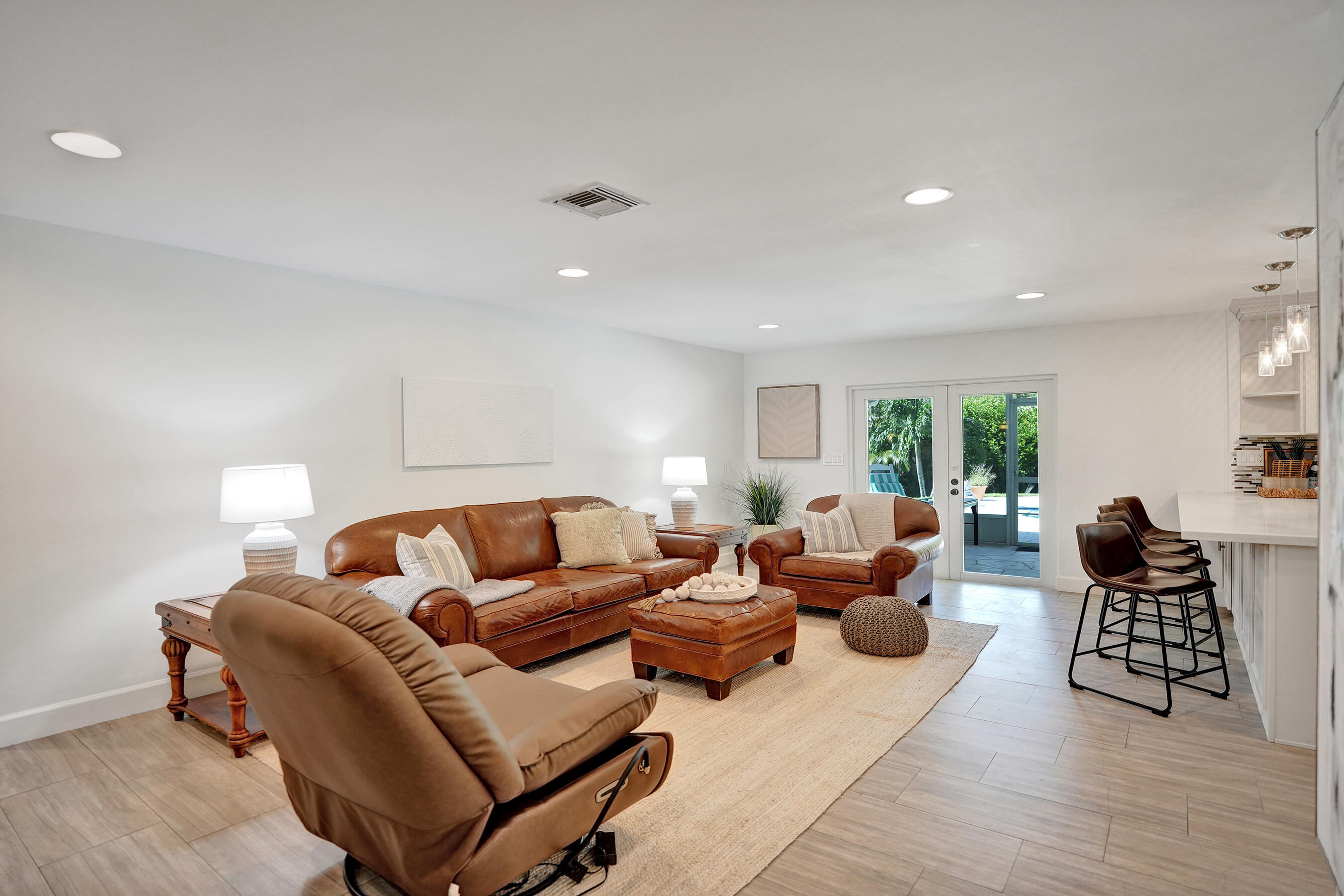 LAKEVIEW HEIGHTS UNIT 1 DELRAY - Residential Lease