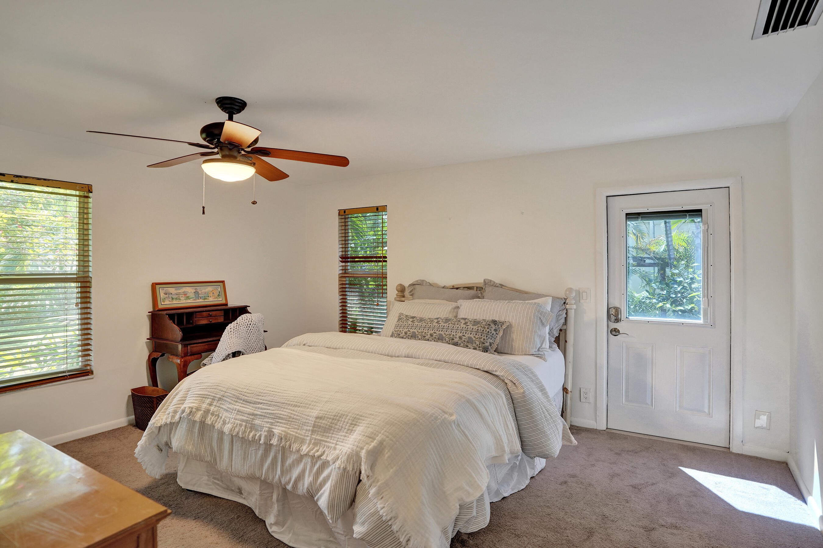 LAKEVIEW HEIGHTS UNIT 1 DELRAY - Residential Lease
