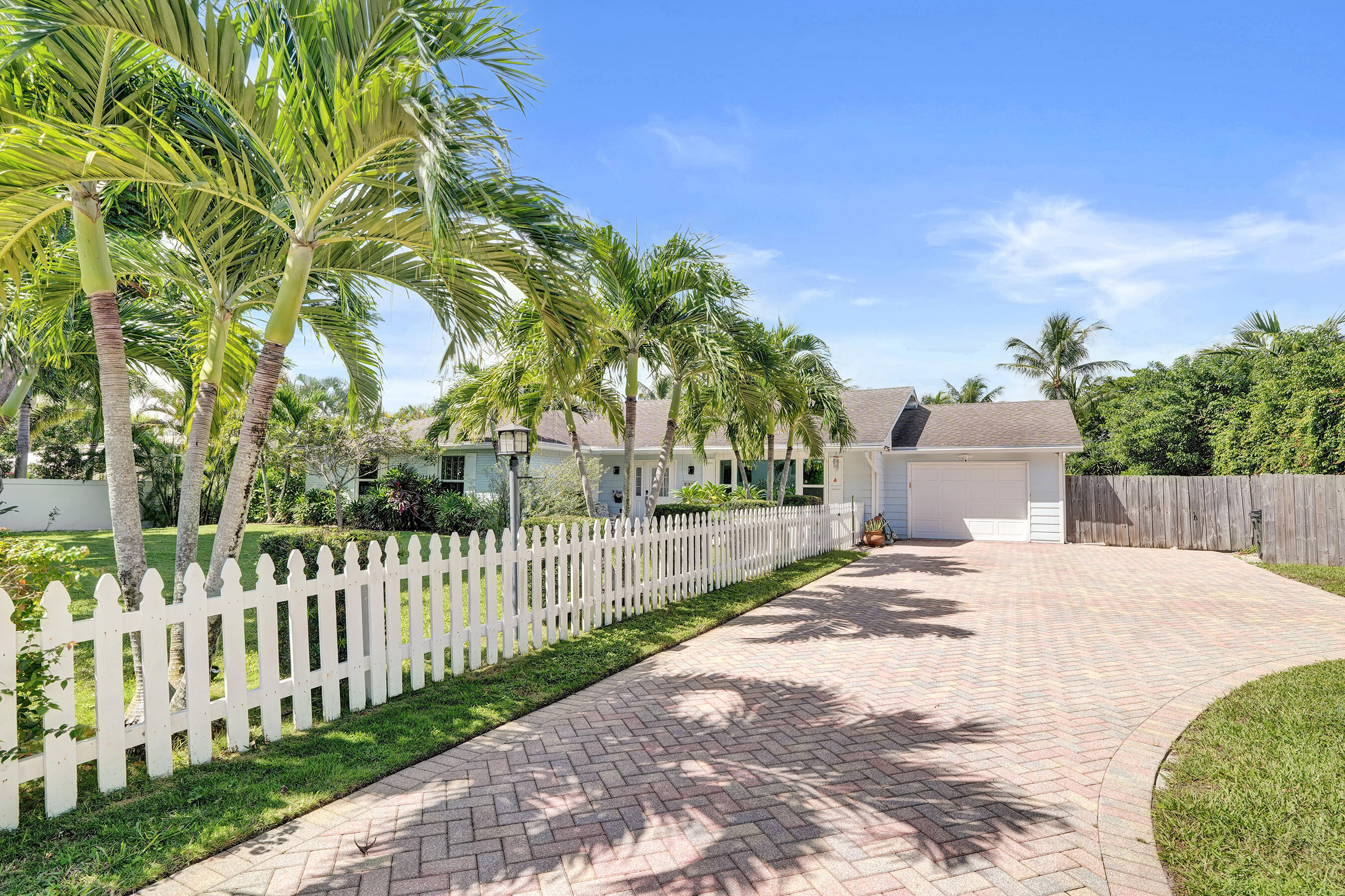 LAKEVIEW HEIGHTS UNIT 1 DELRAY - Residential Lease