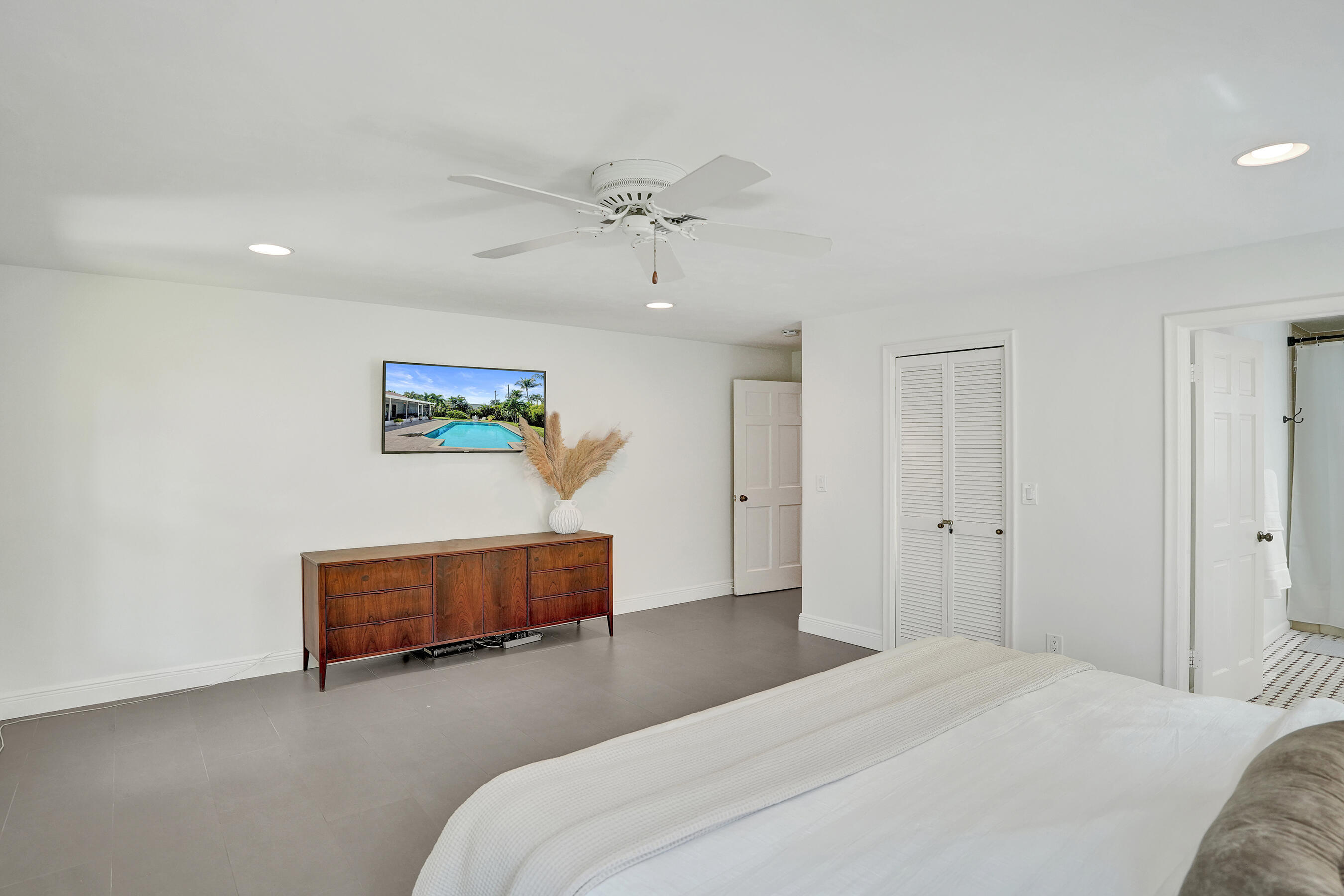 LAKEVIEW HEIGHTS UNIT 1 DELRAY - Residential Lease