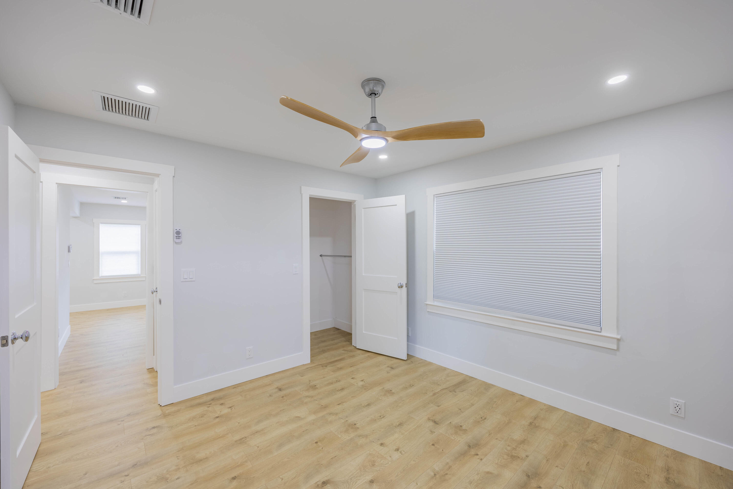 FOREST RIDGE PARK - Residential Lease