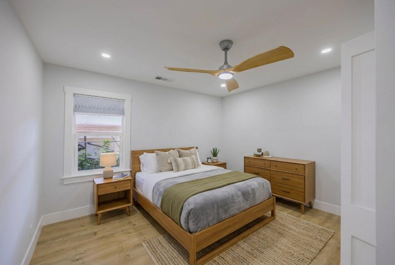 FOREST RIDGE PARK - Residential Lease