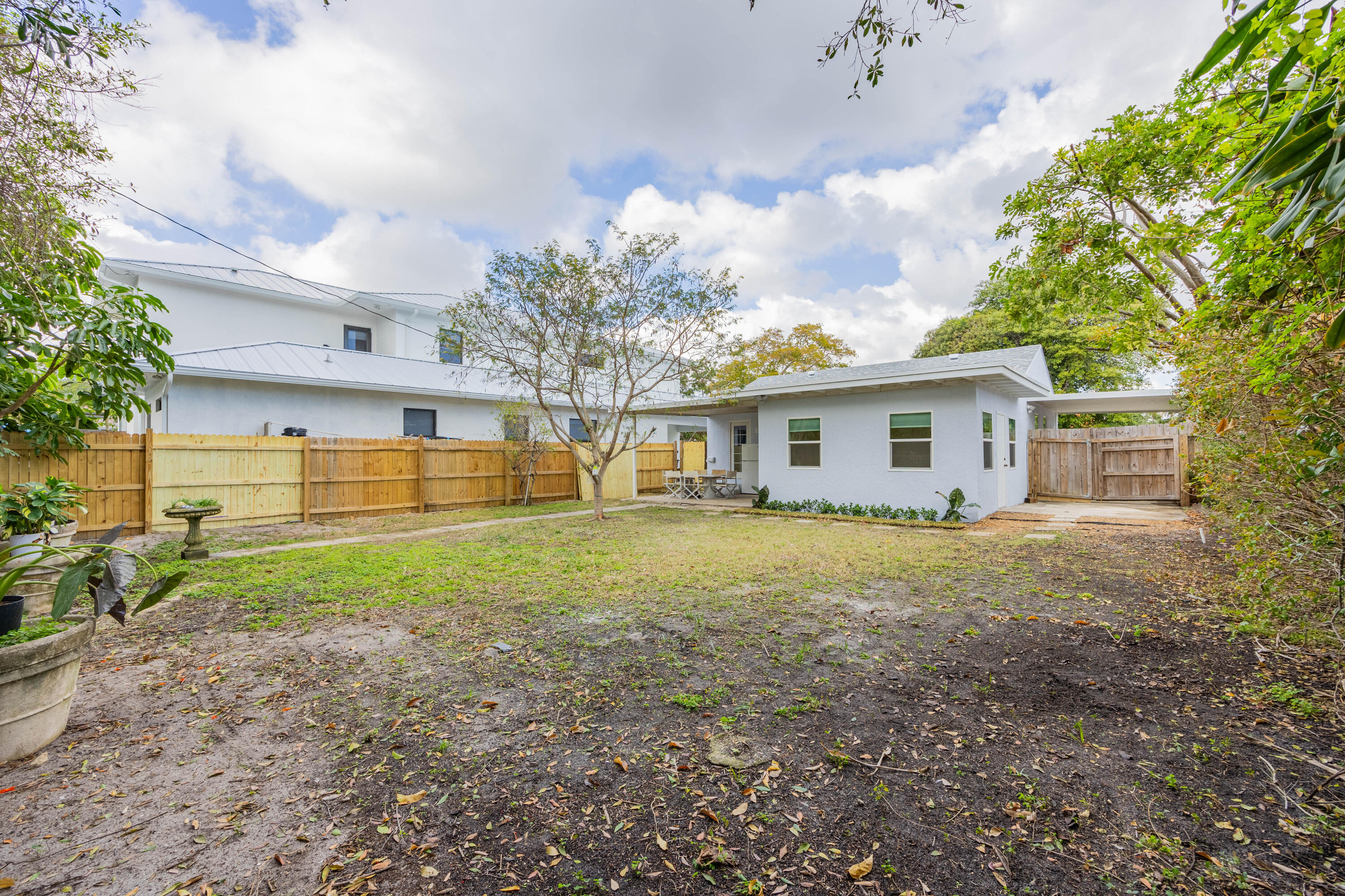 FOREST RIDGE PARK - Residential Lease
