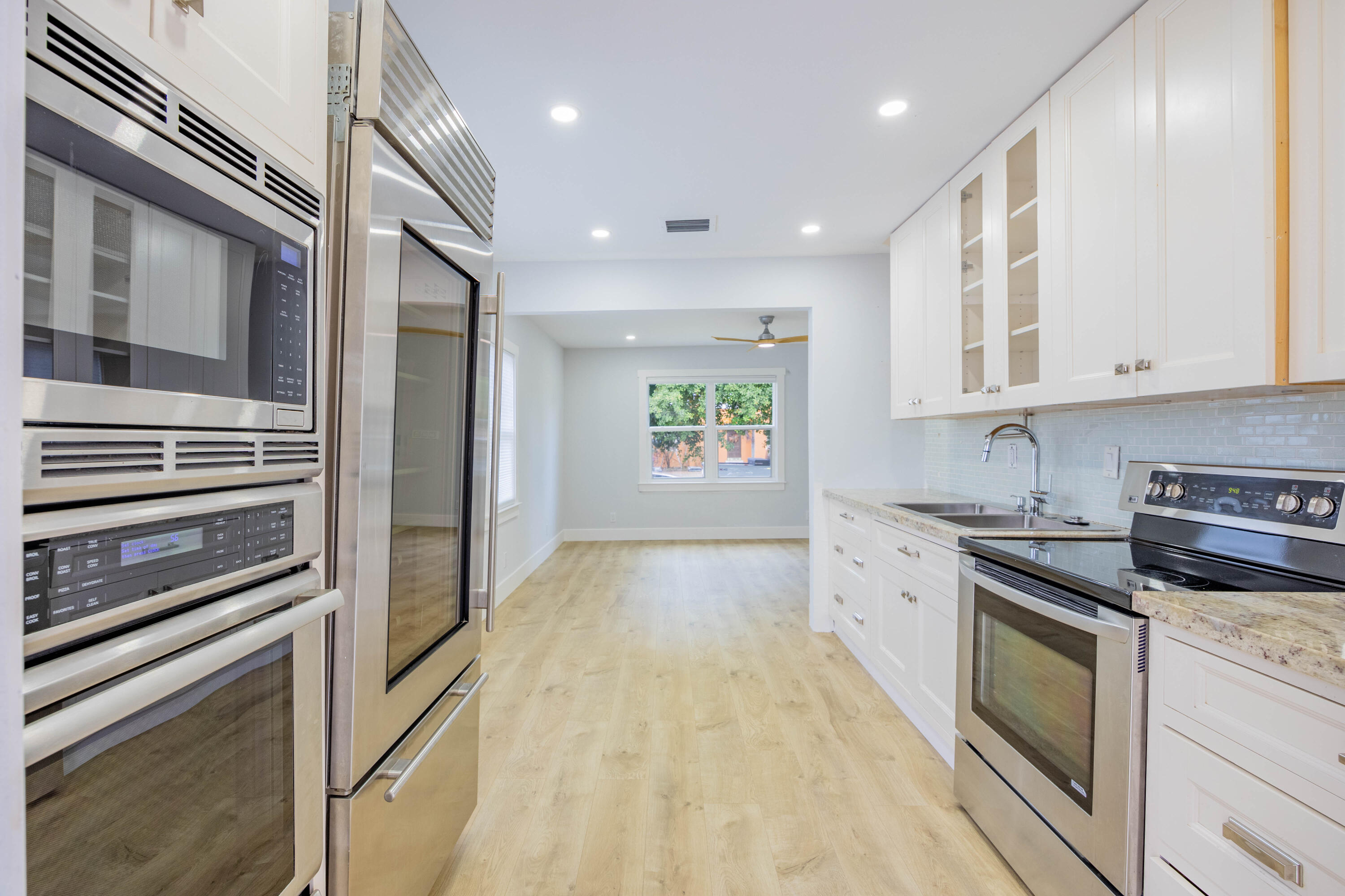 FOREST RIDGE PARK - Residential Lease