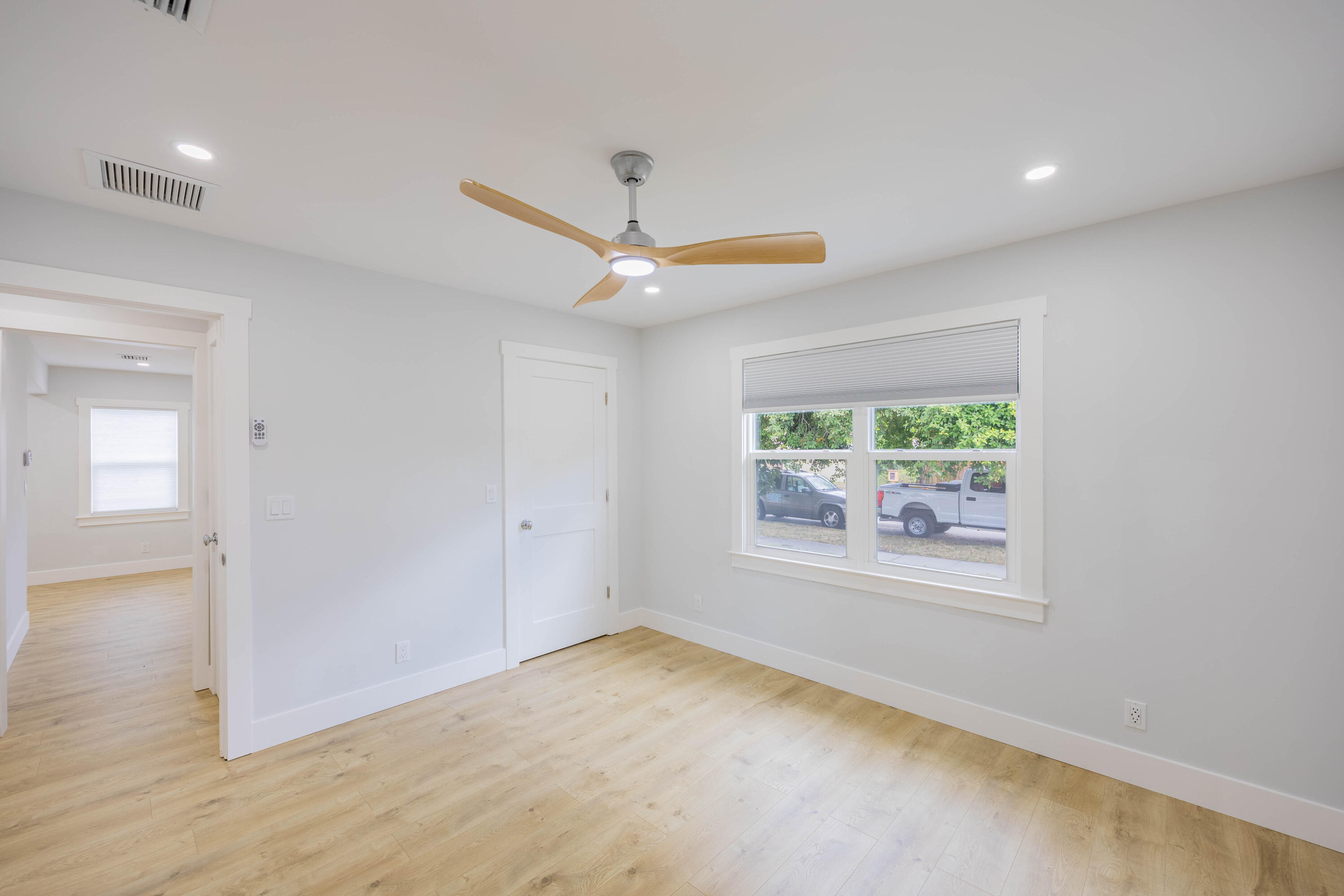 FOREST RIDGE PARK - Residential Lease