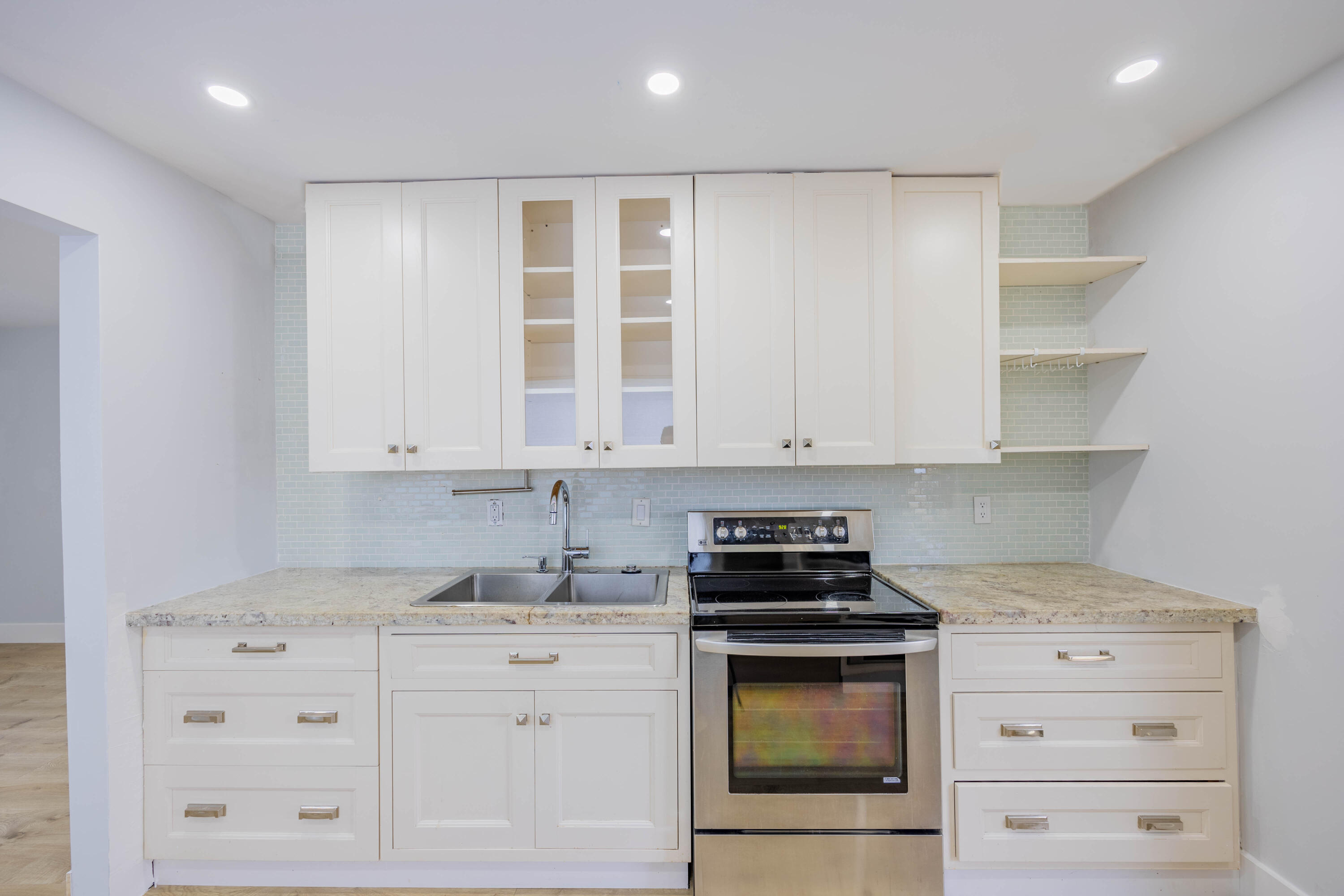 FOREST RIDGE PARK - Residential Lease