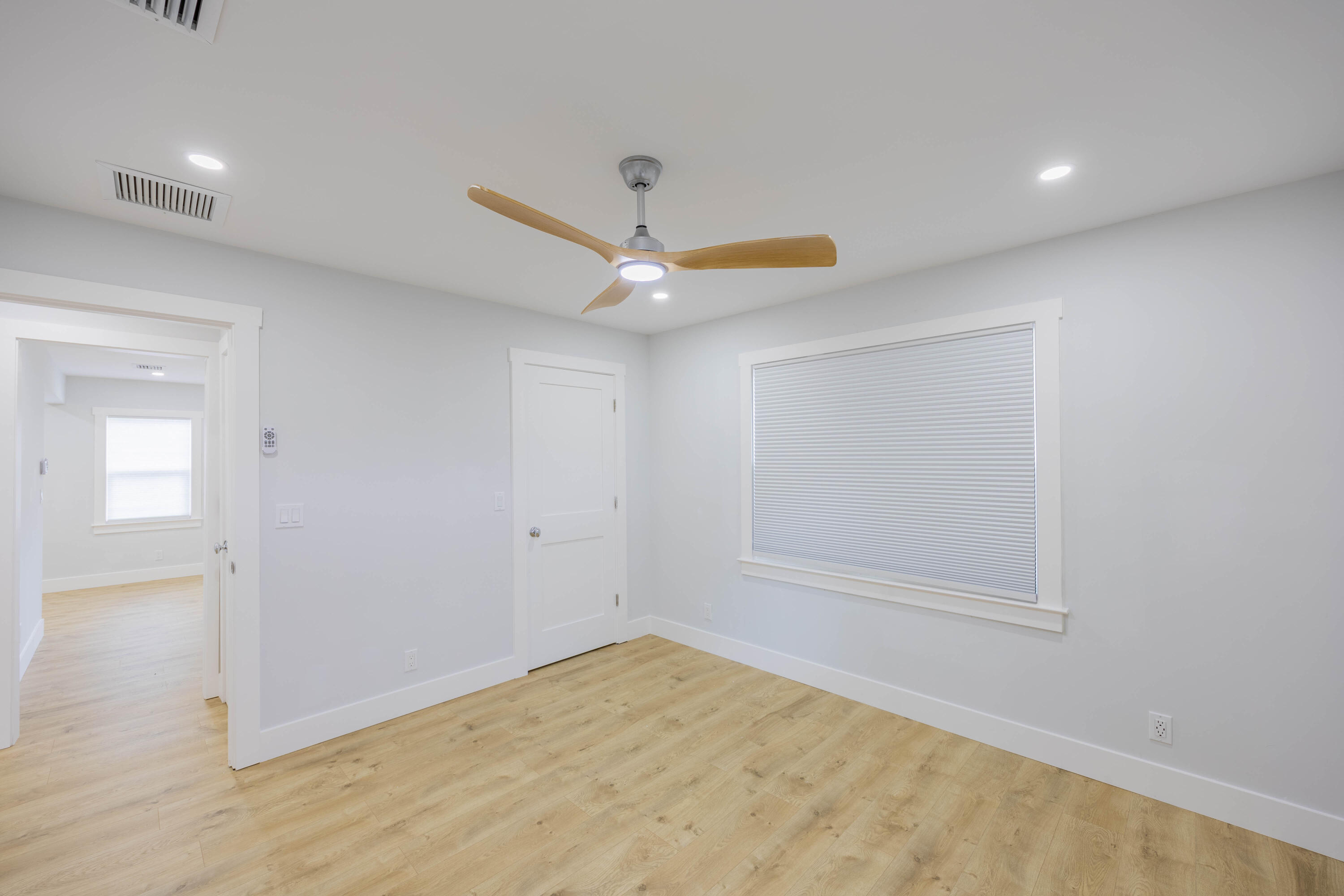FOREST RIDGE PARK - Residential Lease