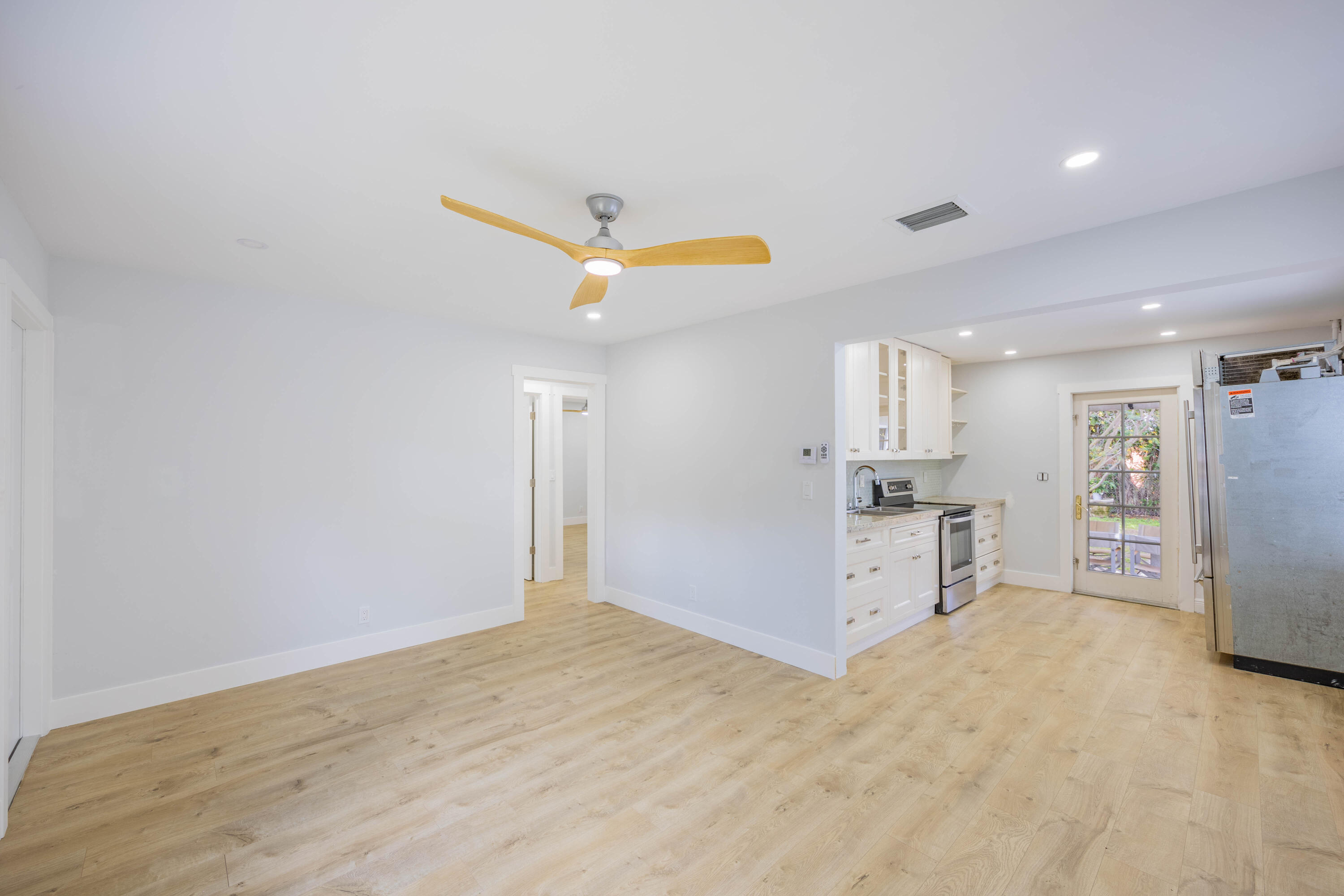 FOREST RIDGE PARK - Residential Lease