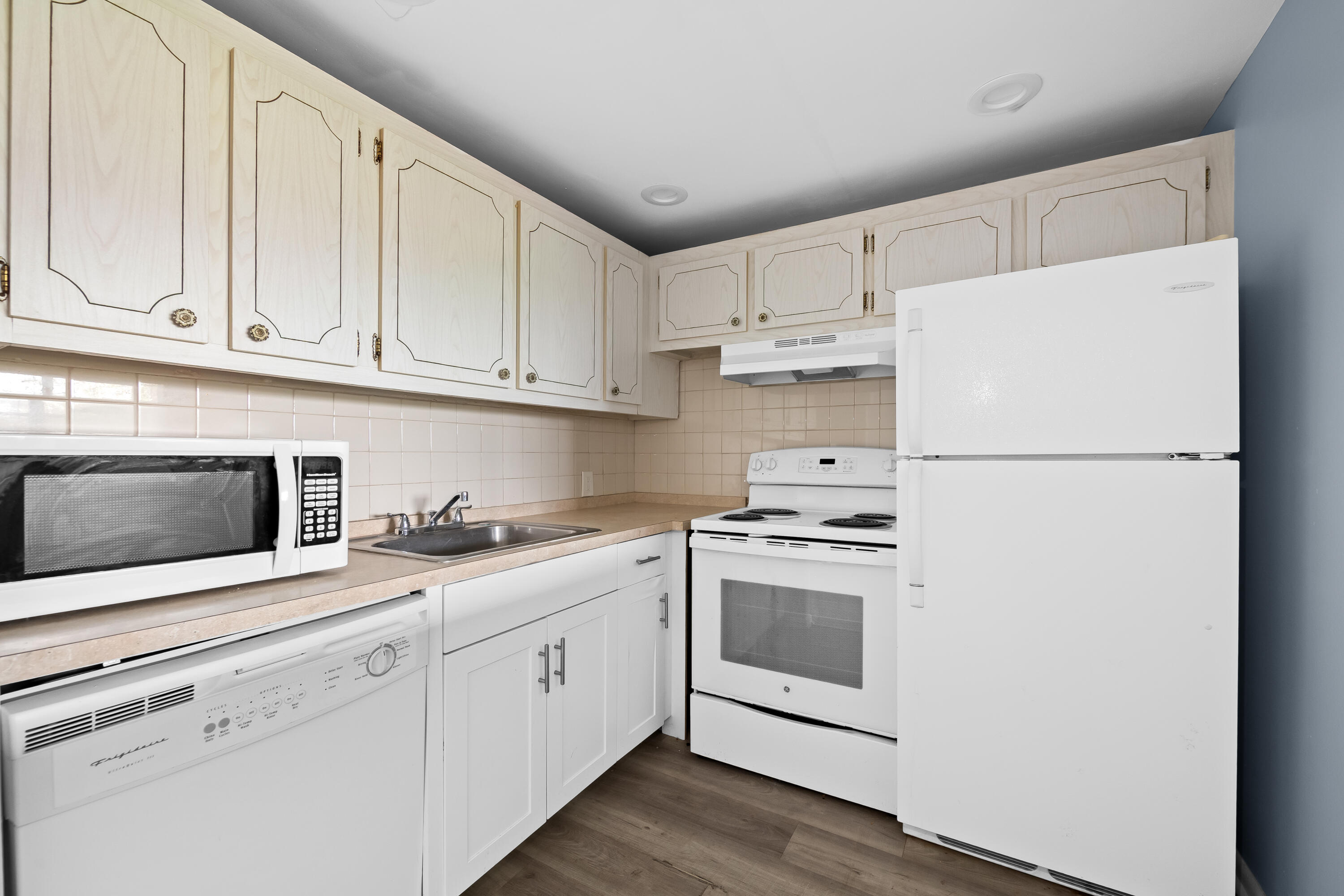 PRESTON AT CENTURY VILLAGE CONDO - Residential
