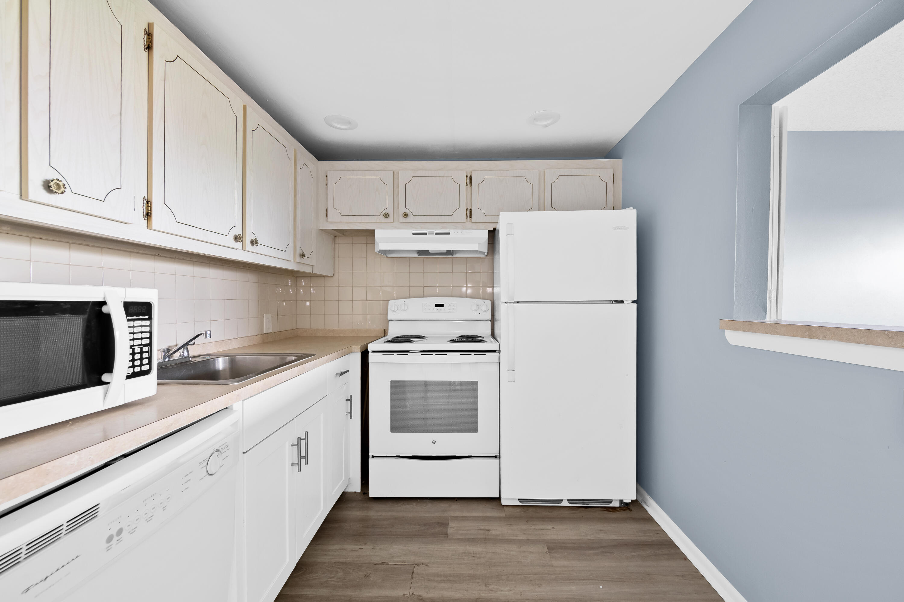 PRESTON AT CENTURY VILLAGE CONDO - Residential
