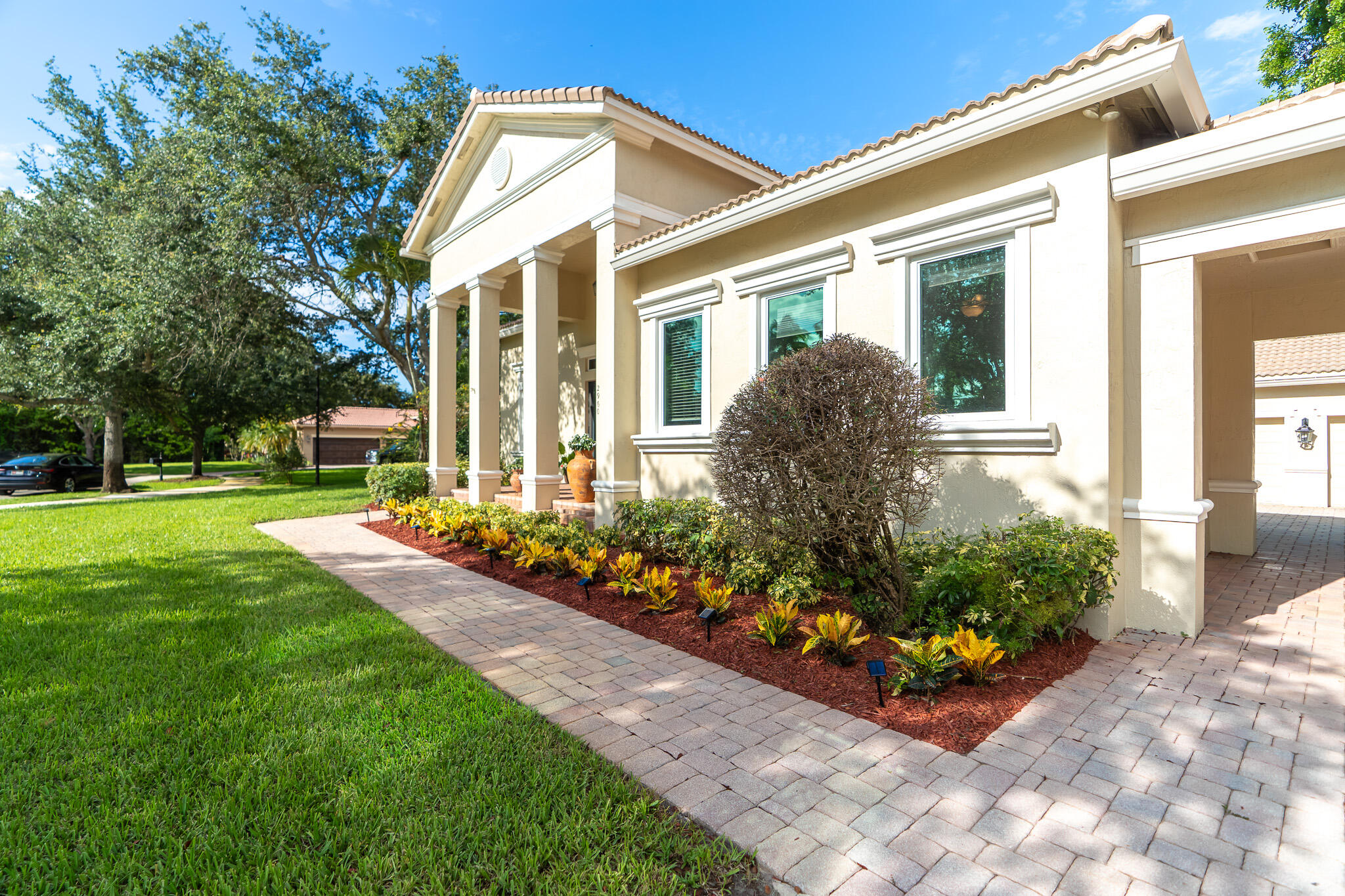 GROVES PARK - Residential