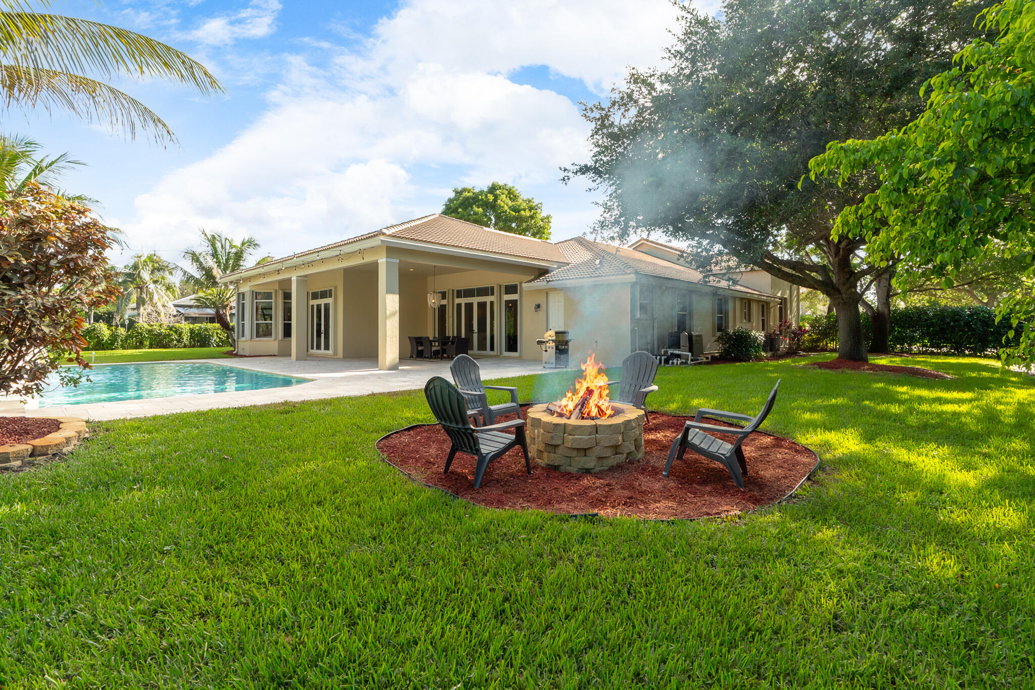 GROVES PARK - Residential