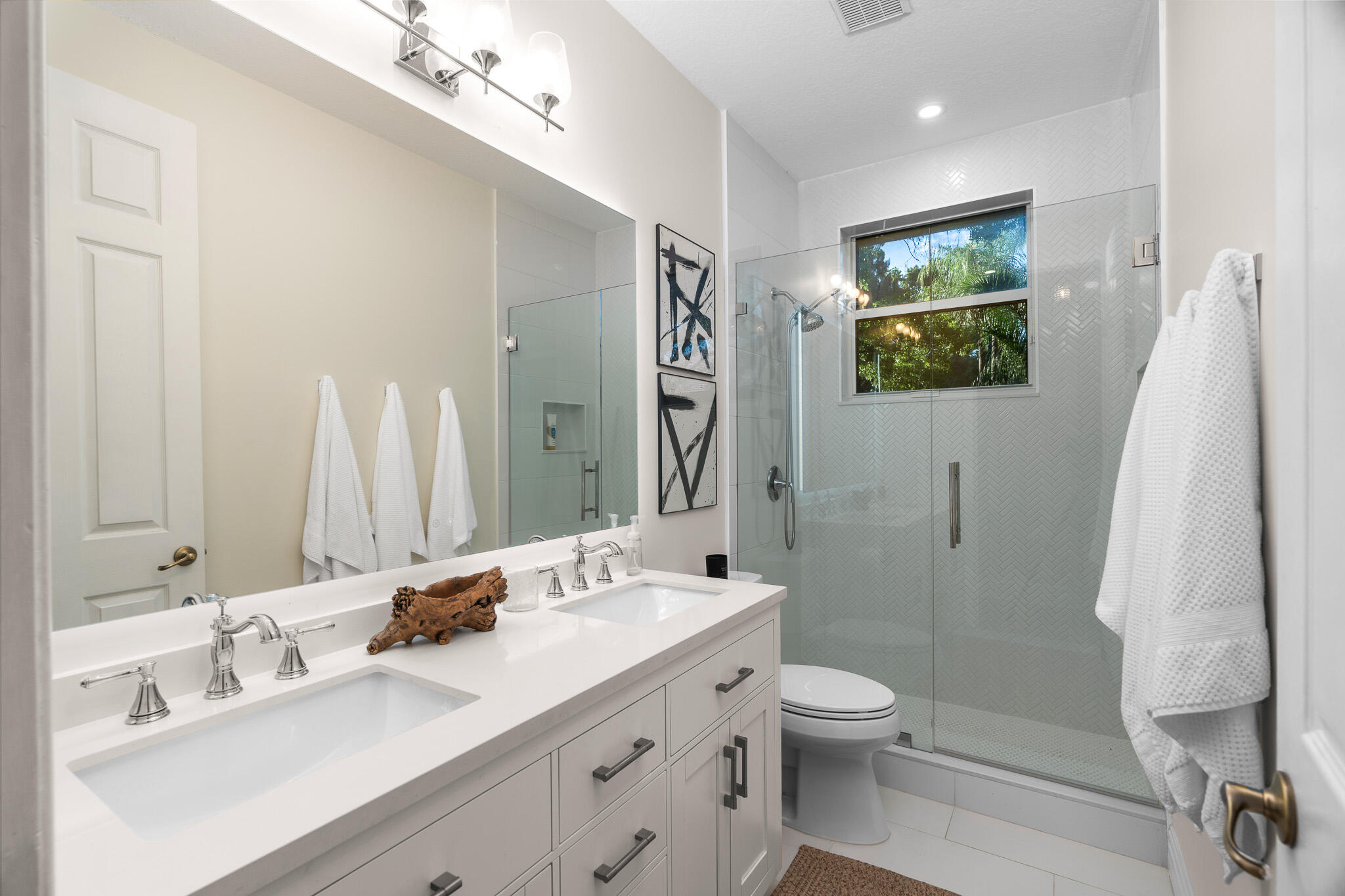 GROVES PARK - Residential
