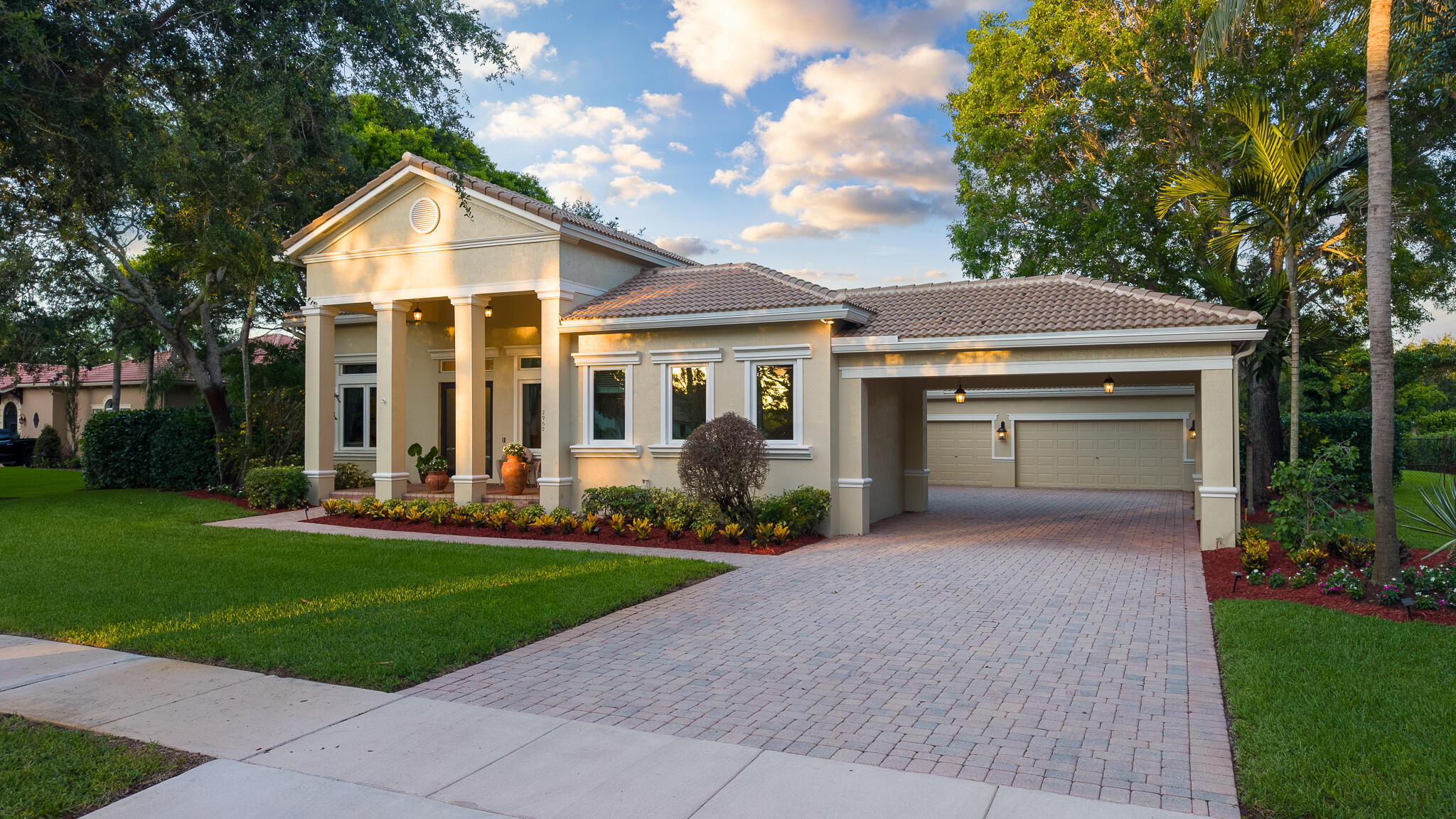 GROVES PARK - Residential