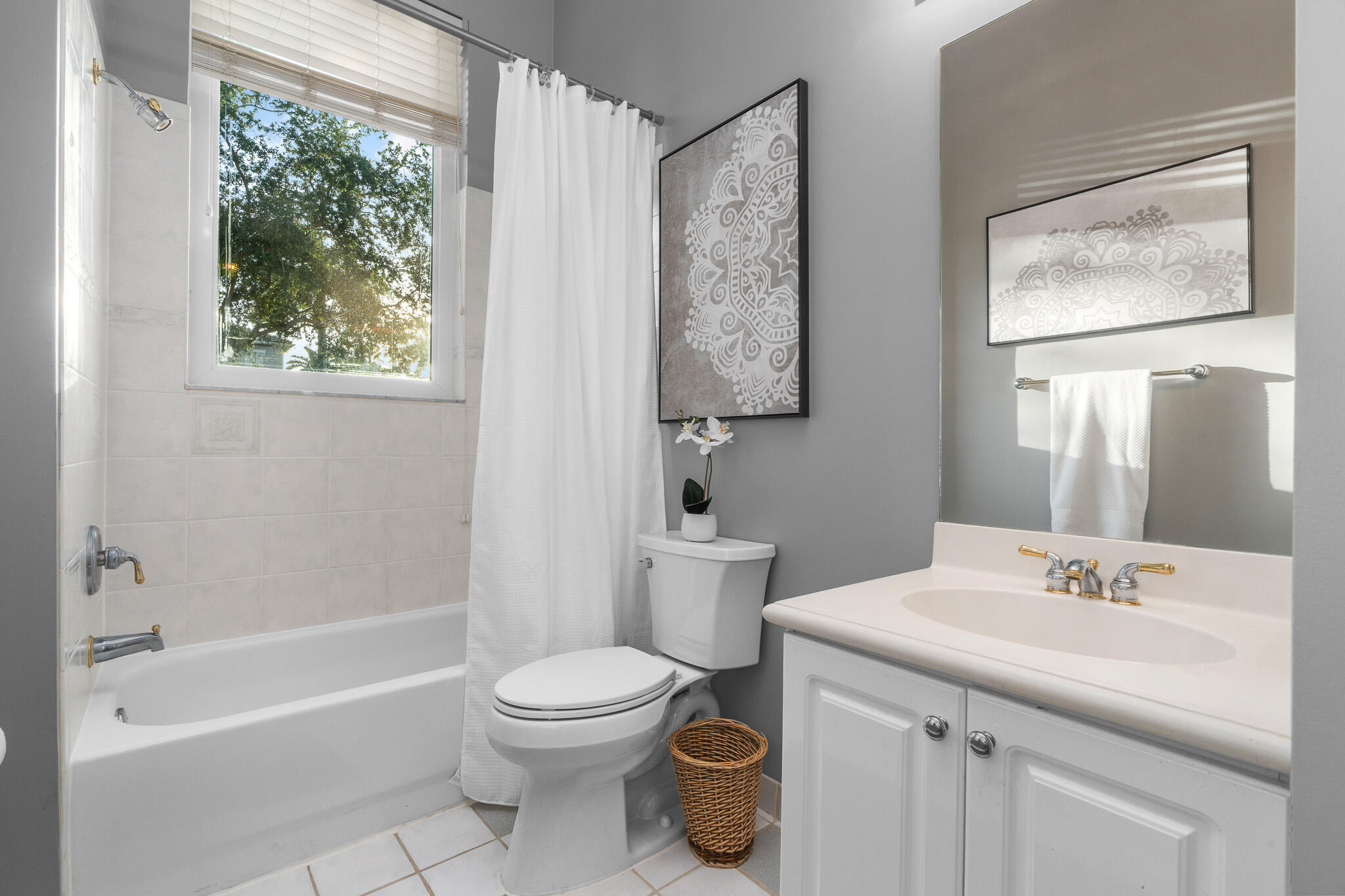 GROVES PARK - Residential