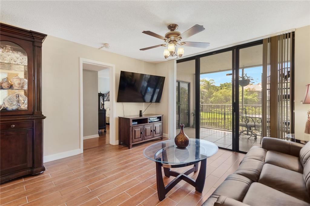 GRAND MARQUIS - Residential