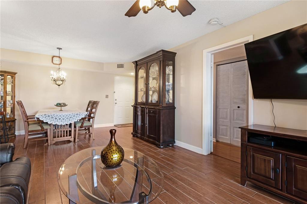 GRAND MARQUIS - Residential