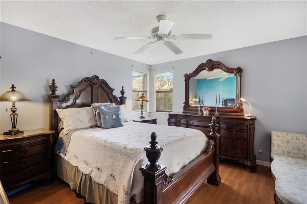 GRAND MARQUIS - Residential