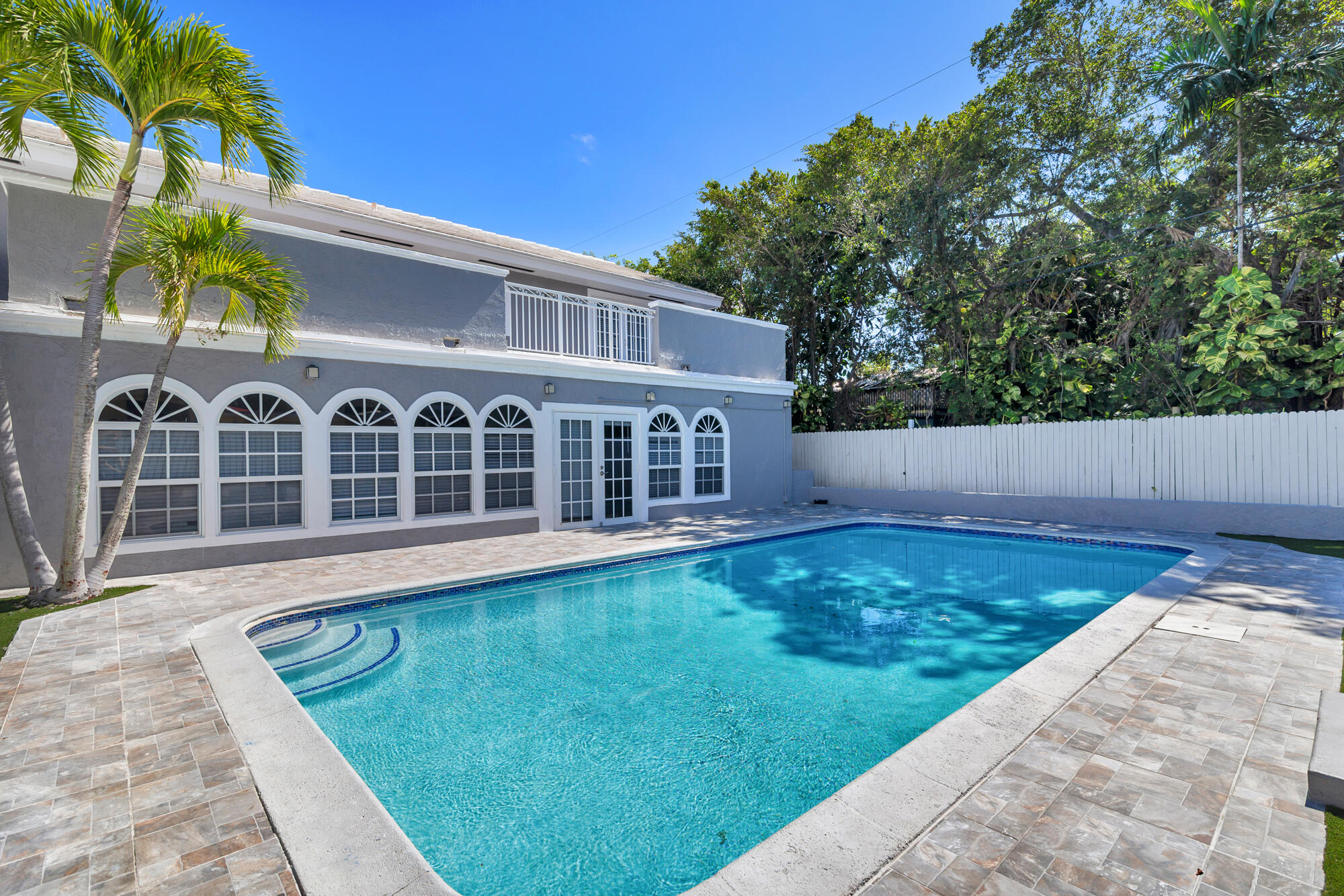 NORTH SHORE TERRACE 3 - Residential