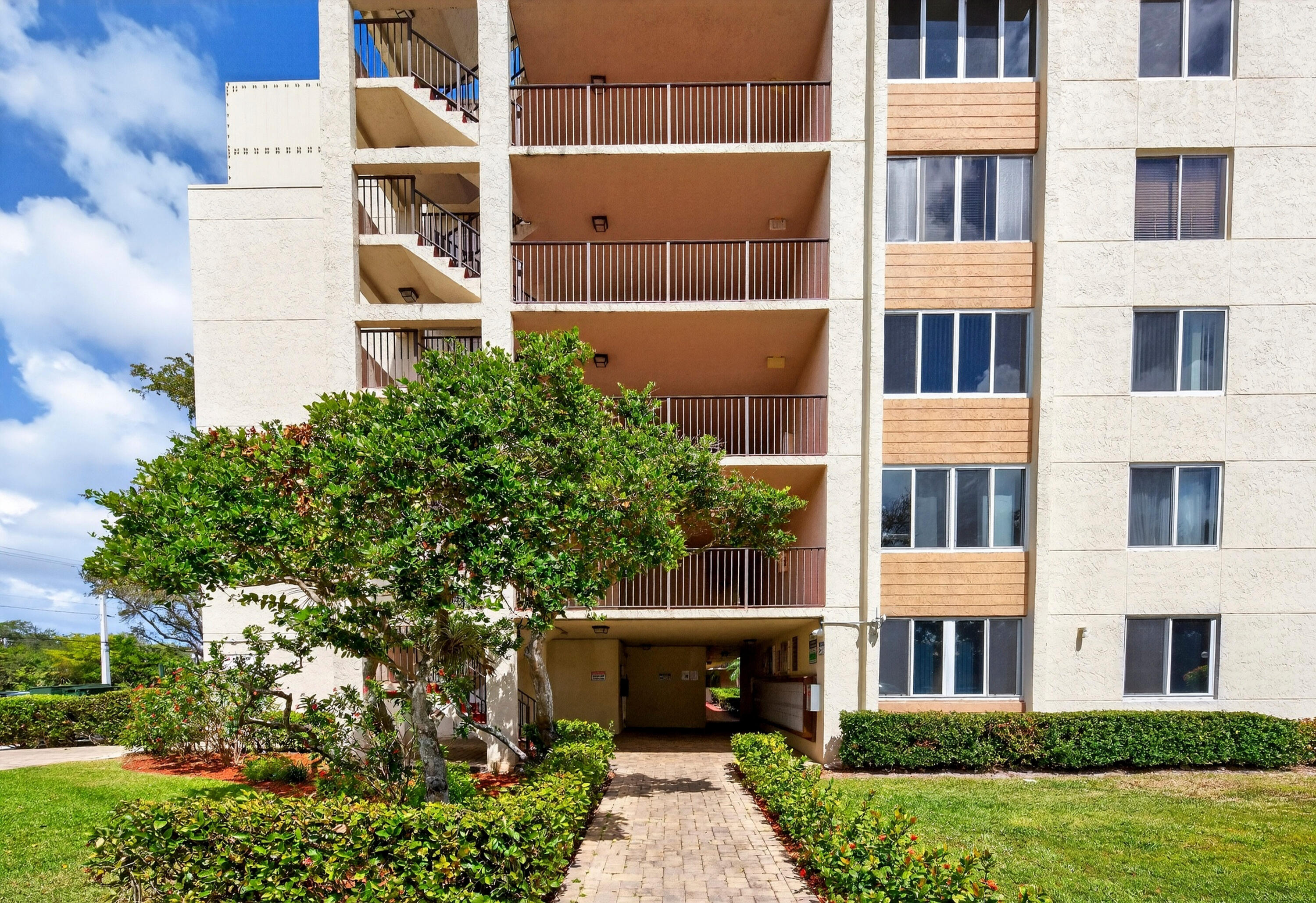 PALM COURT CONDO - Residential
