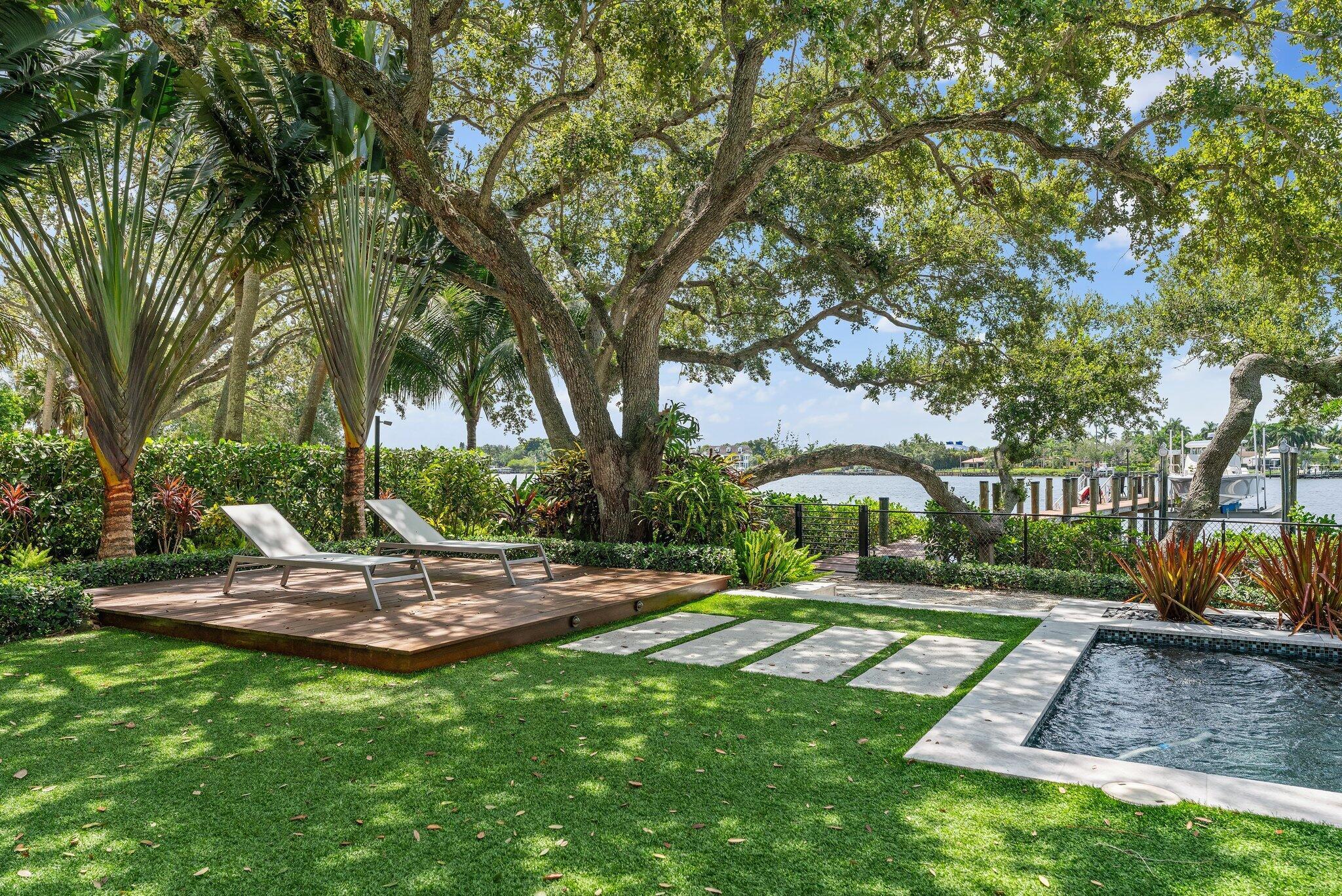 PENNOCK POINT - Residential