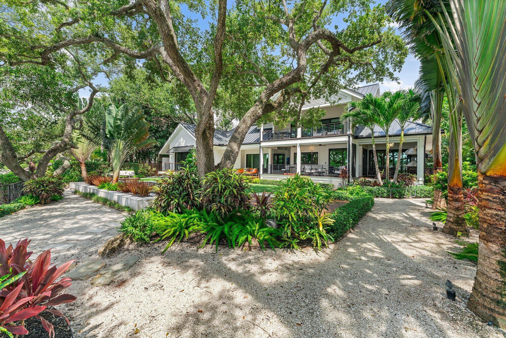 PENNOCK POINT - Residential