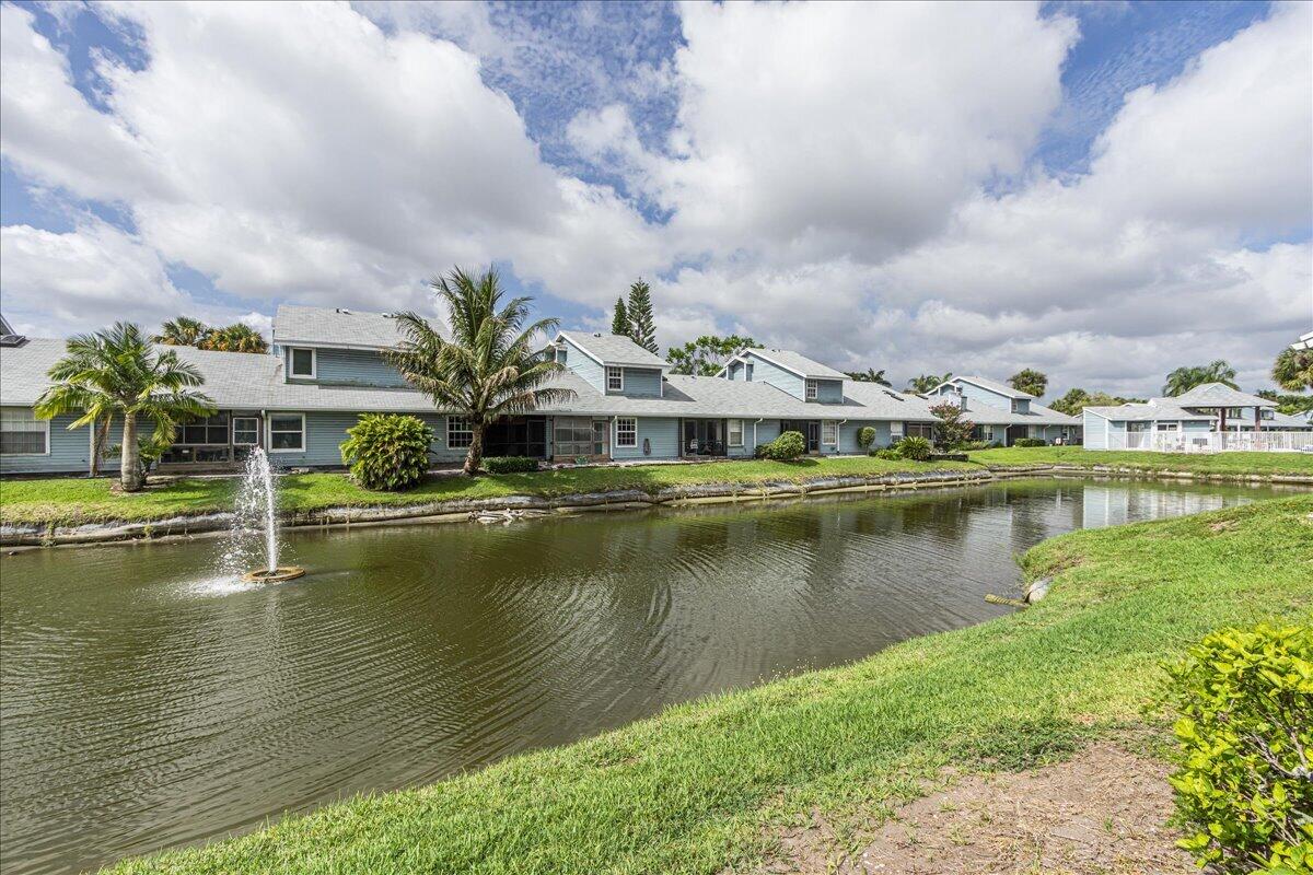 ISLAND CLUB - Residential