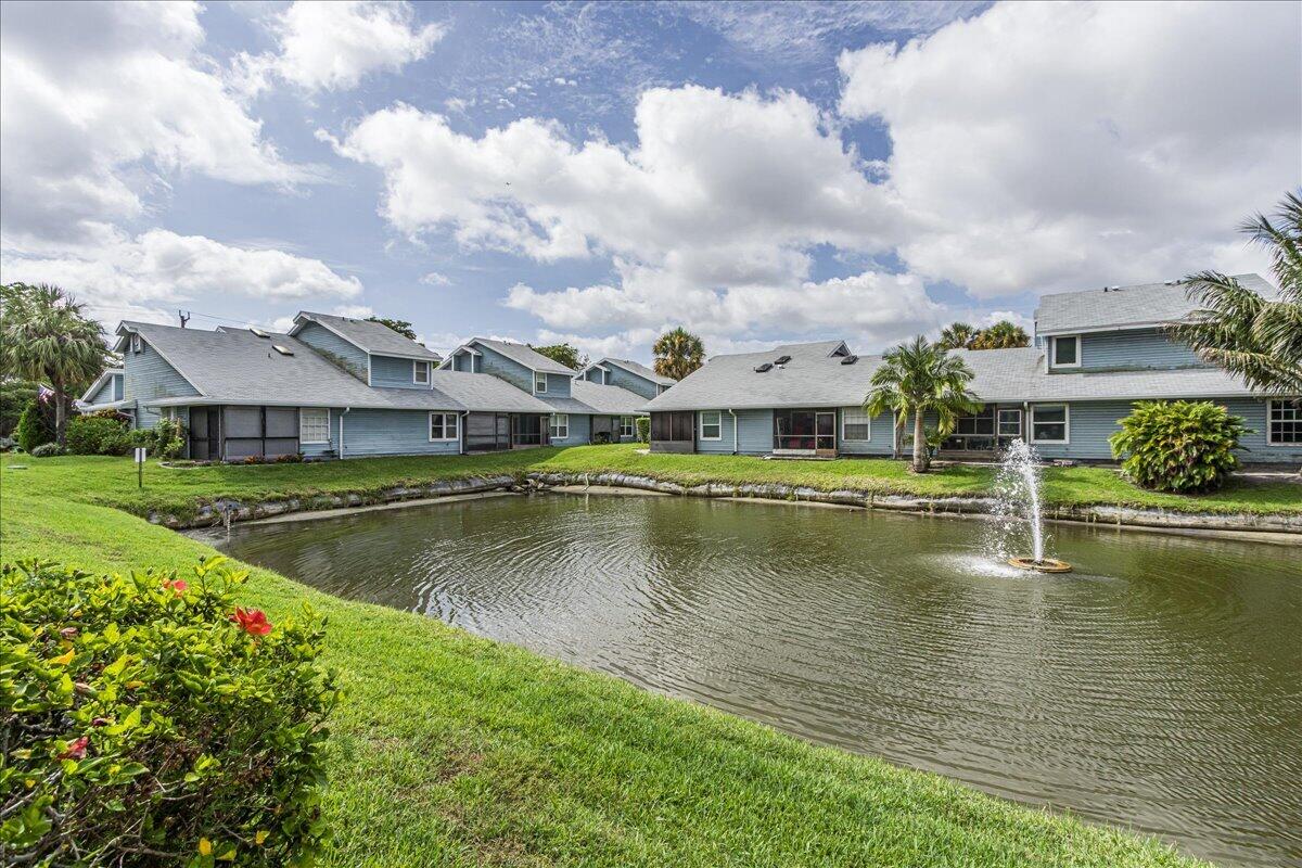 ISLAND CLUB - Residential