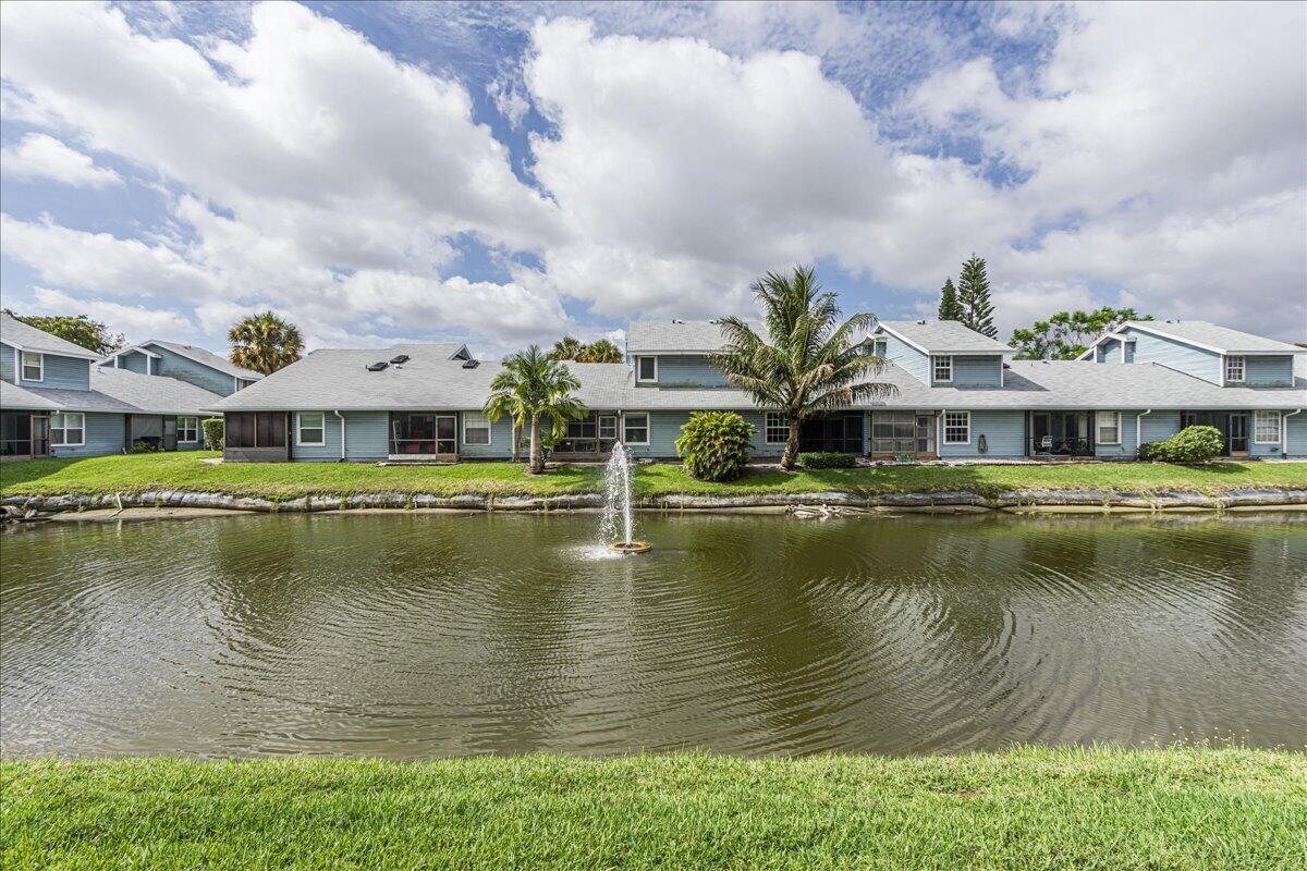 ISLAND CLUB - Residential
