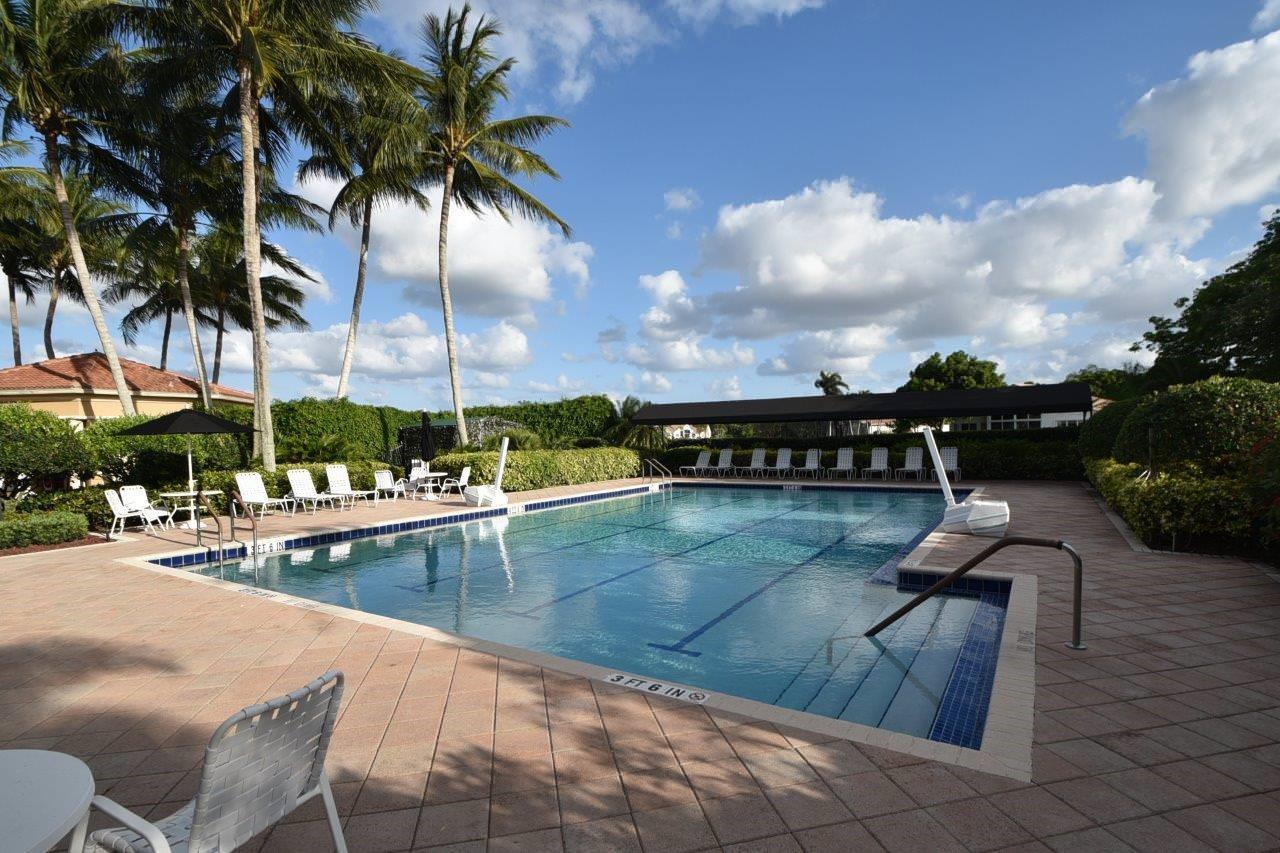 Valencia Lakes 03 - Residential