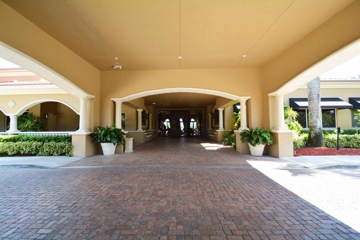 Valencia Lakes 03 - Residential