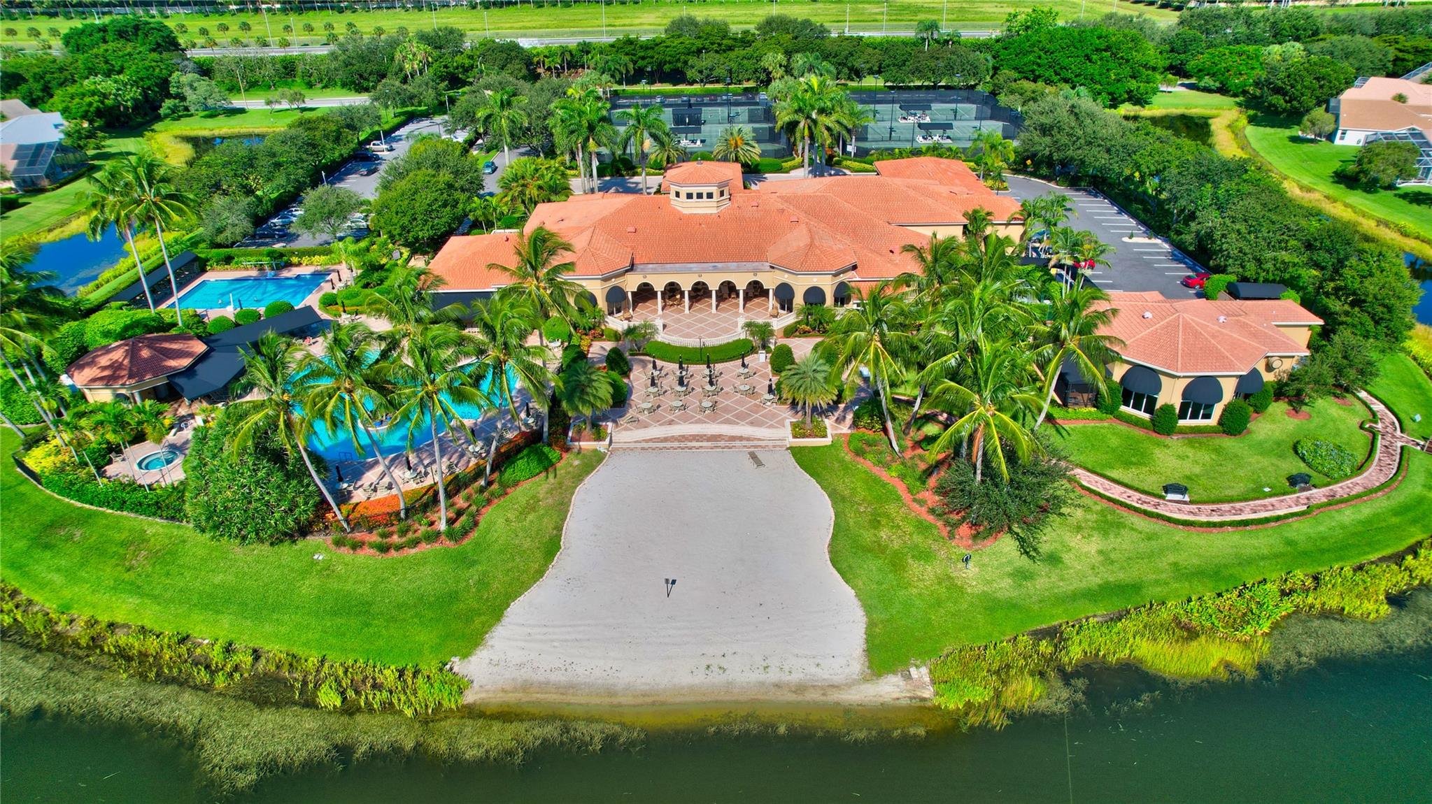 Valencia Lakes 03 - Residential