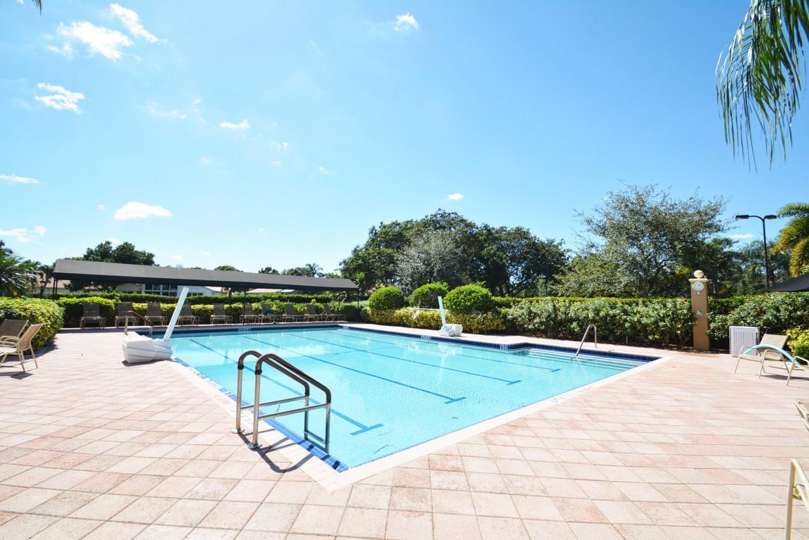 Valencia Lakes 03 - Residential