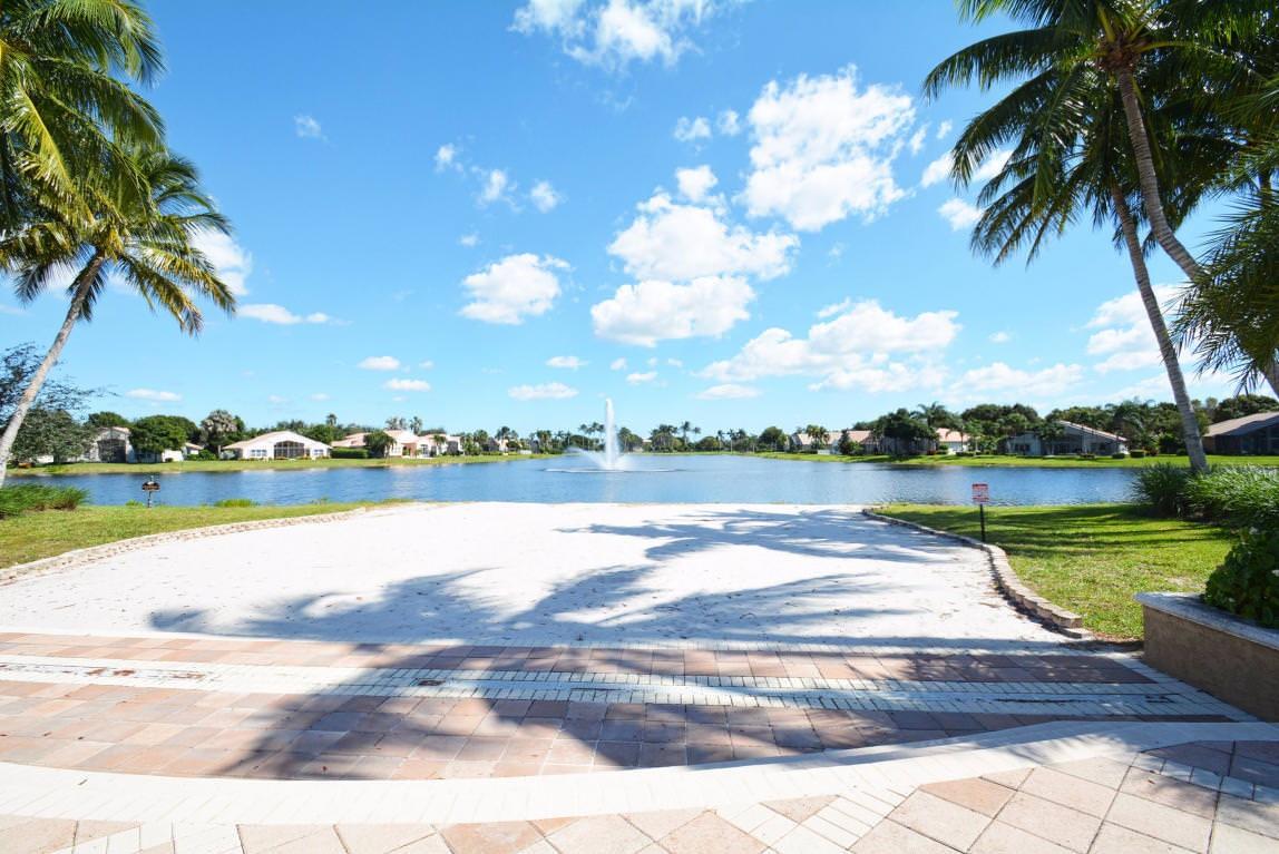 Valencia Lakes 03 - Residential