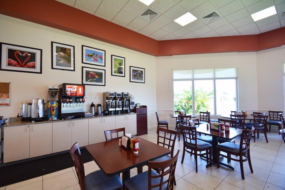 Valencia Lakes 03 - Residential