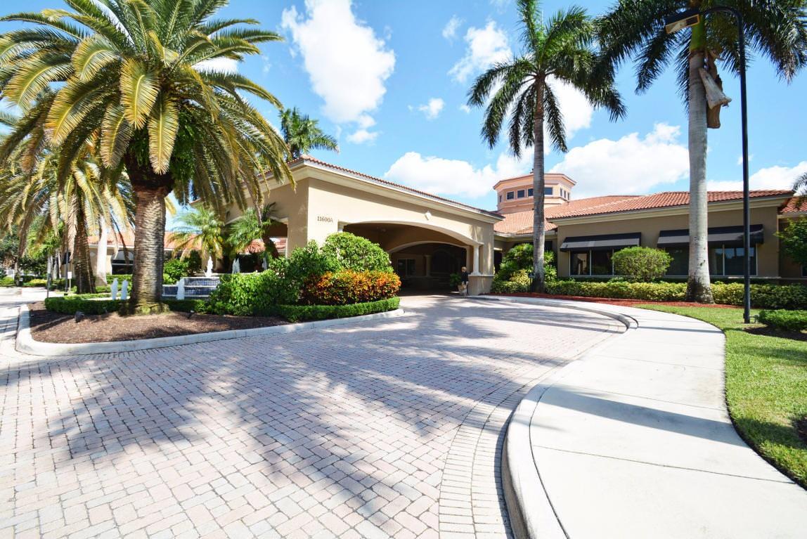 Valencia Lakes 03 - Residential