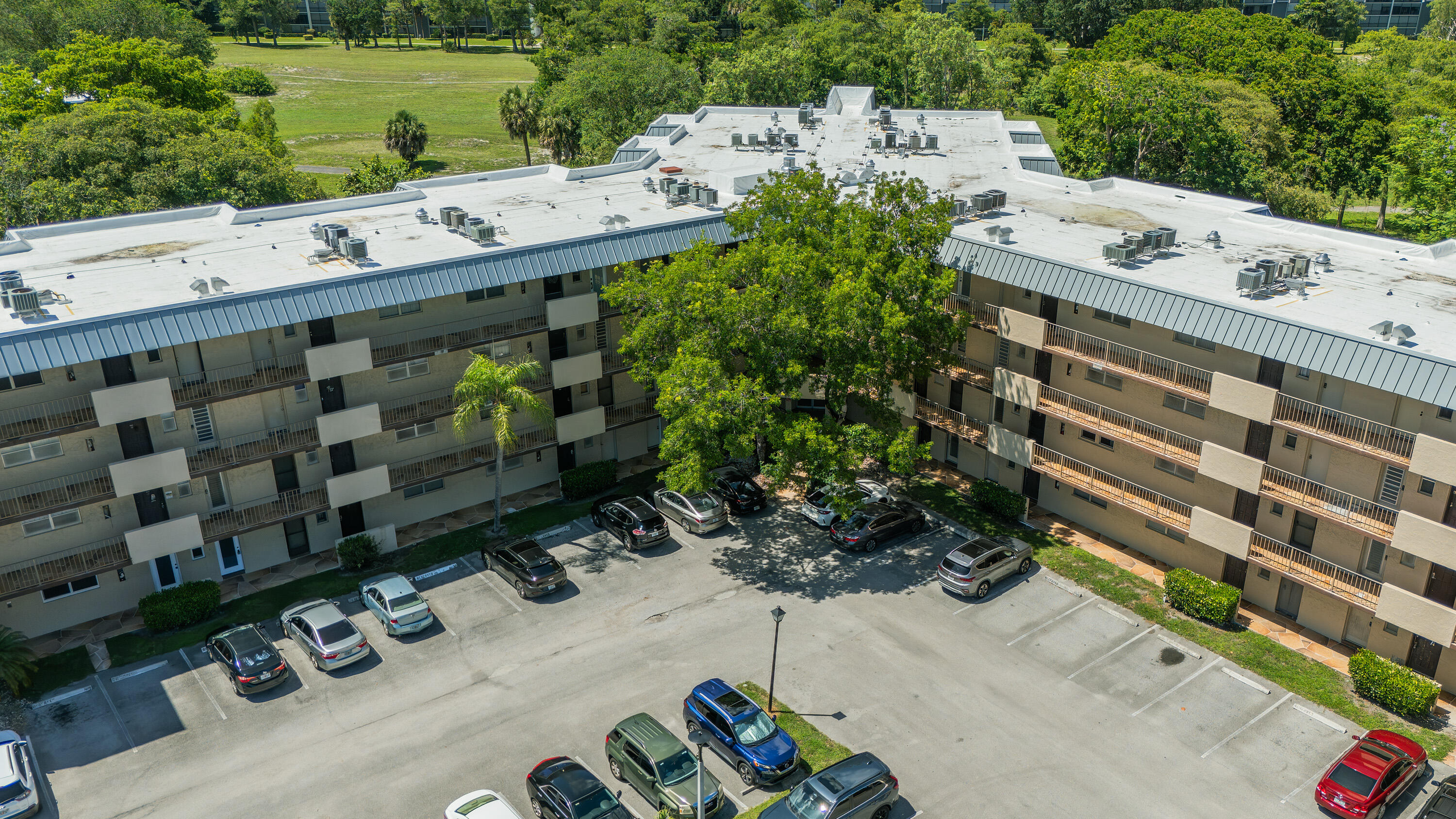 INVERRARY COUNTRY CLUB - Residential