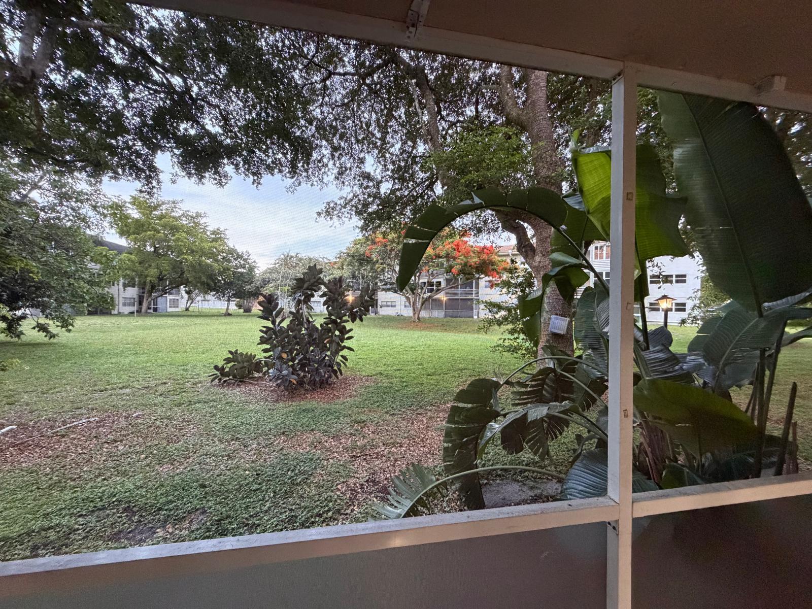 APPLEGREEN CONDO APTS 4 - Residential Lease