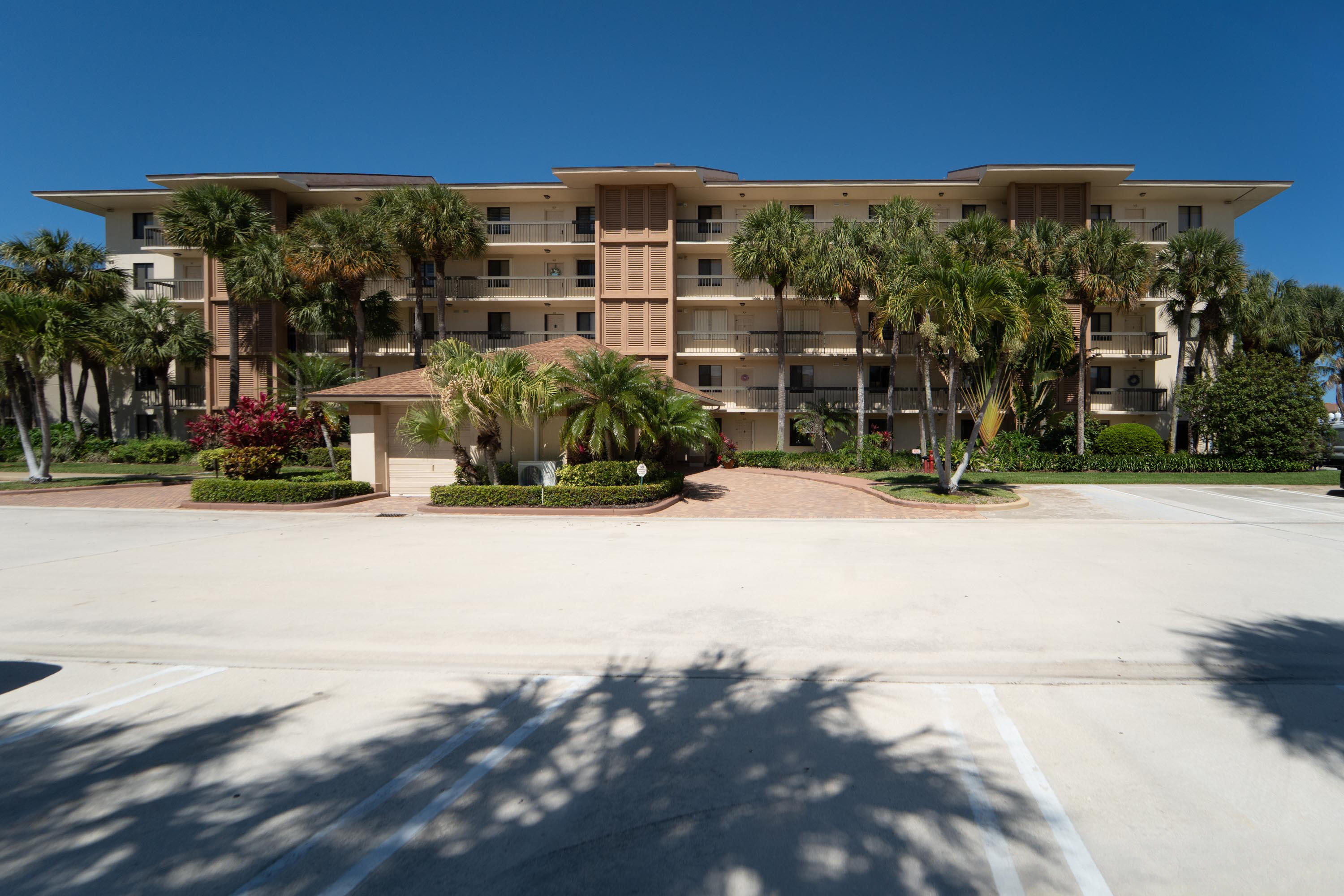 MARINA AT THE BLUFFS CONDO - Residential Lease