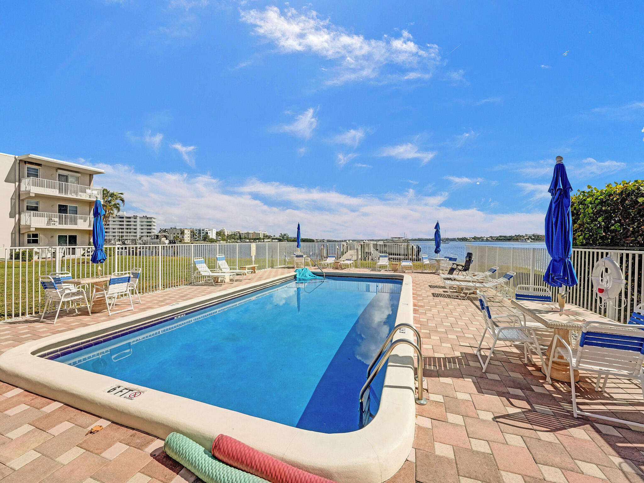 ISLAND TOWERS INC CONDO - Residential