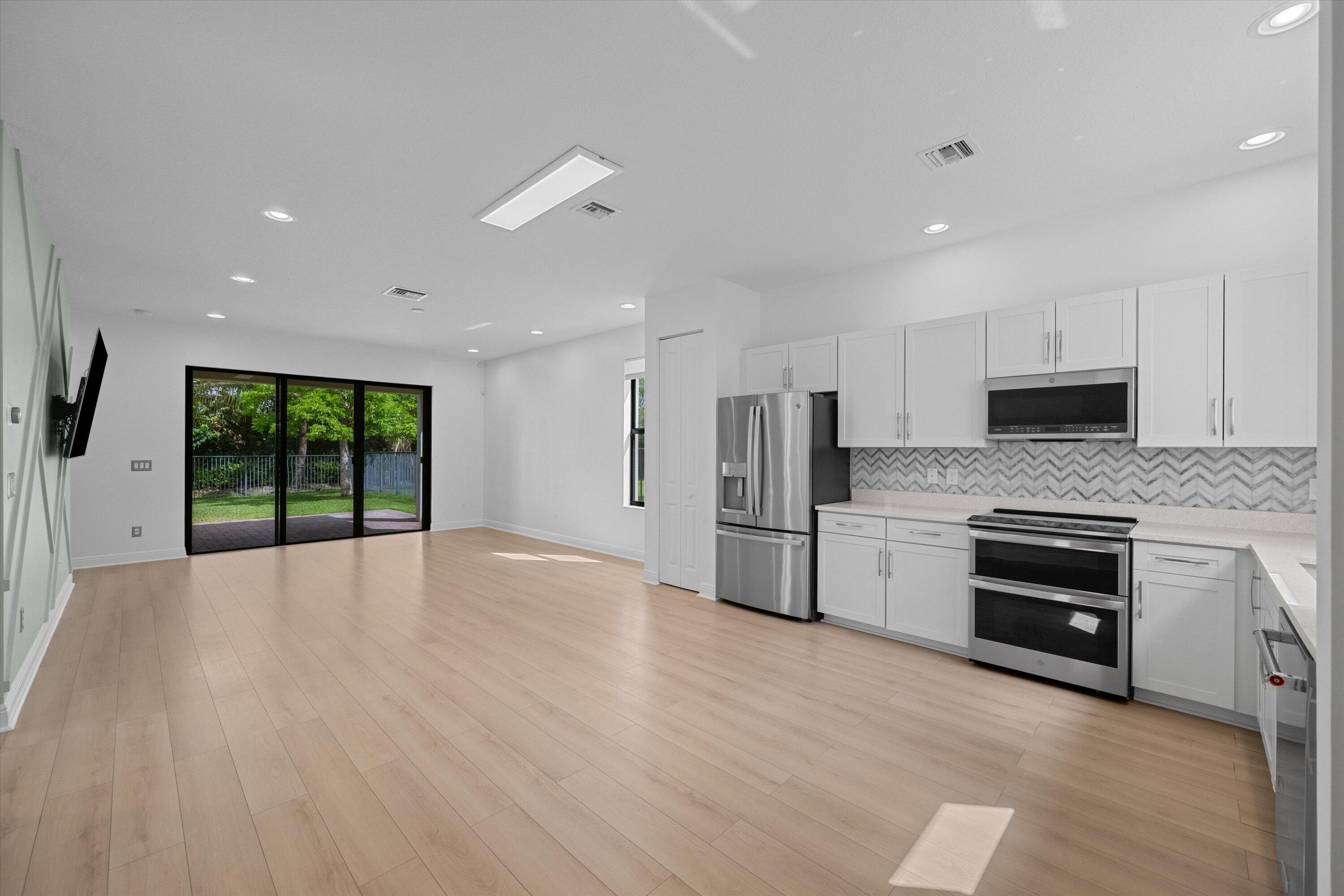 SKY COVE - Residential