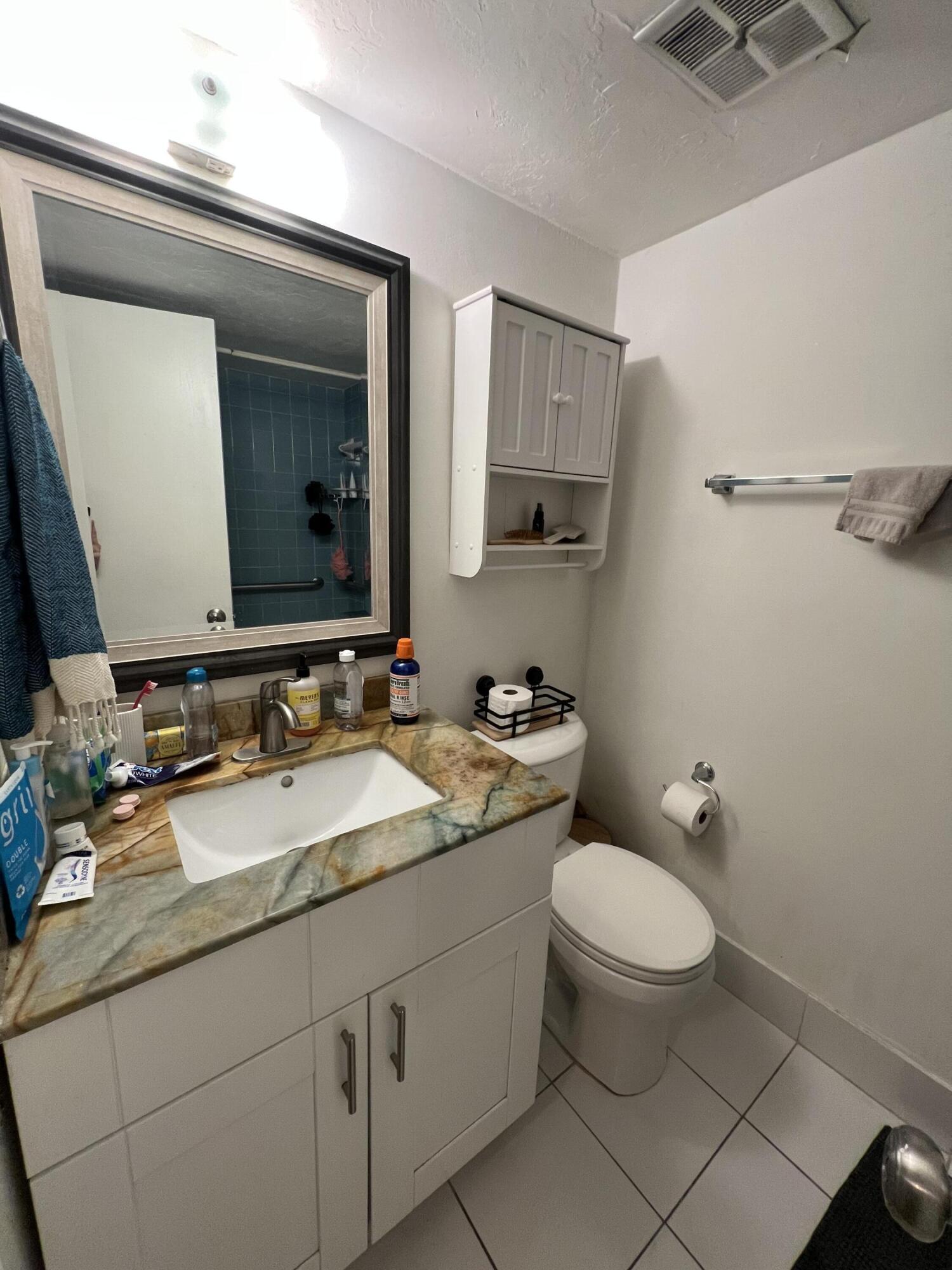 COUNTRY PINES CONDO - Residential Lease