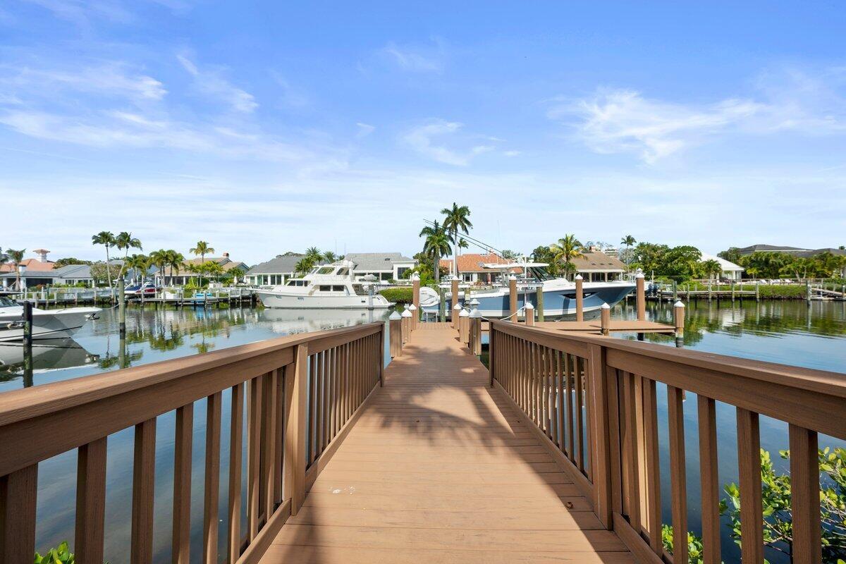 ADMIRALS COVE PAR C - Residential