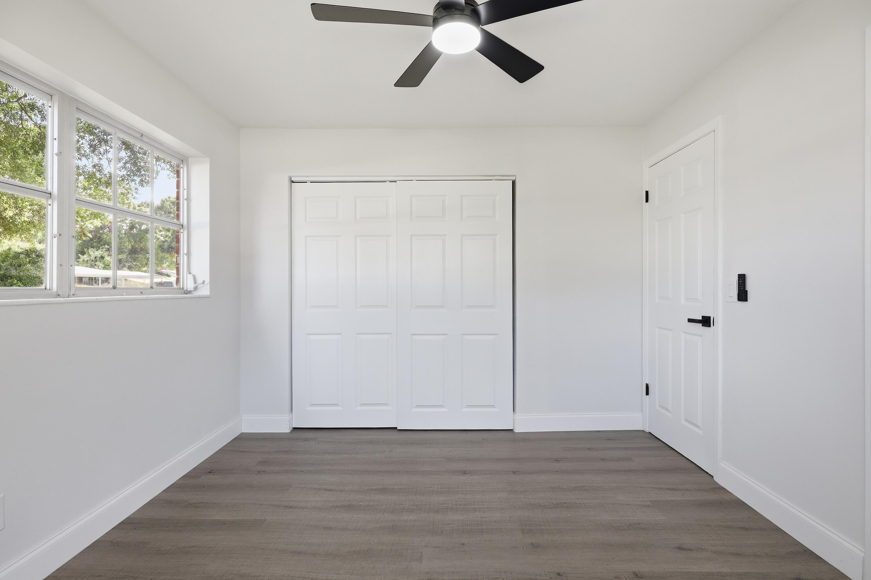 CARLL HEIGHTS - Residential