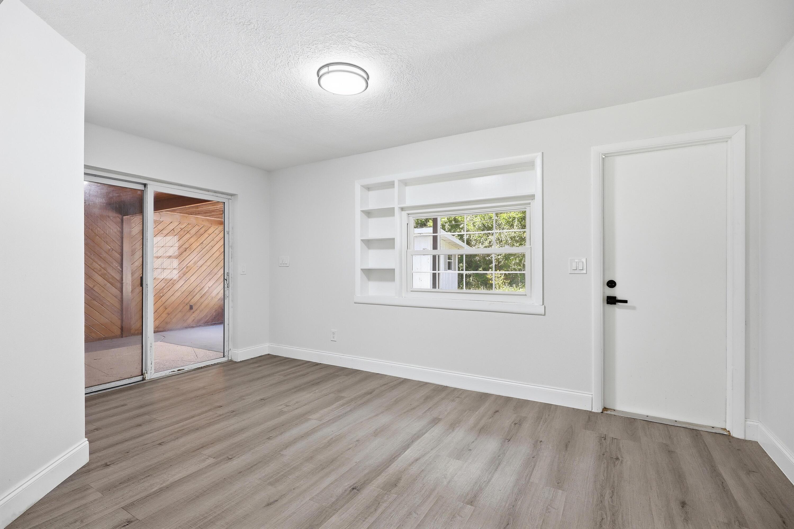 CARLL HEIGHTS - Residential