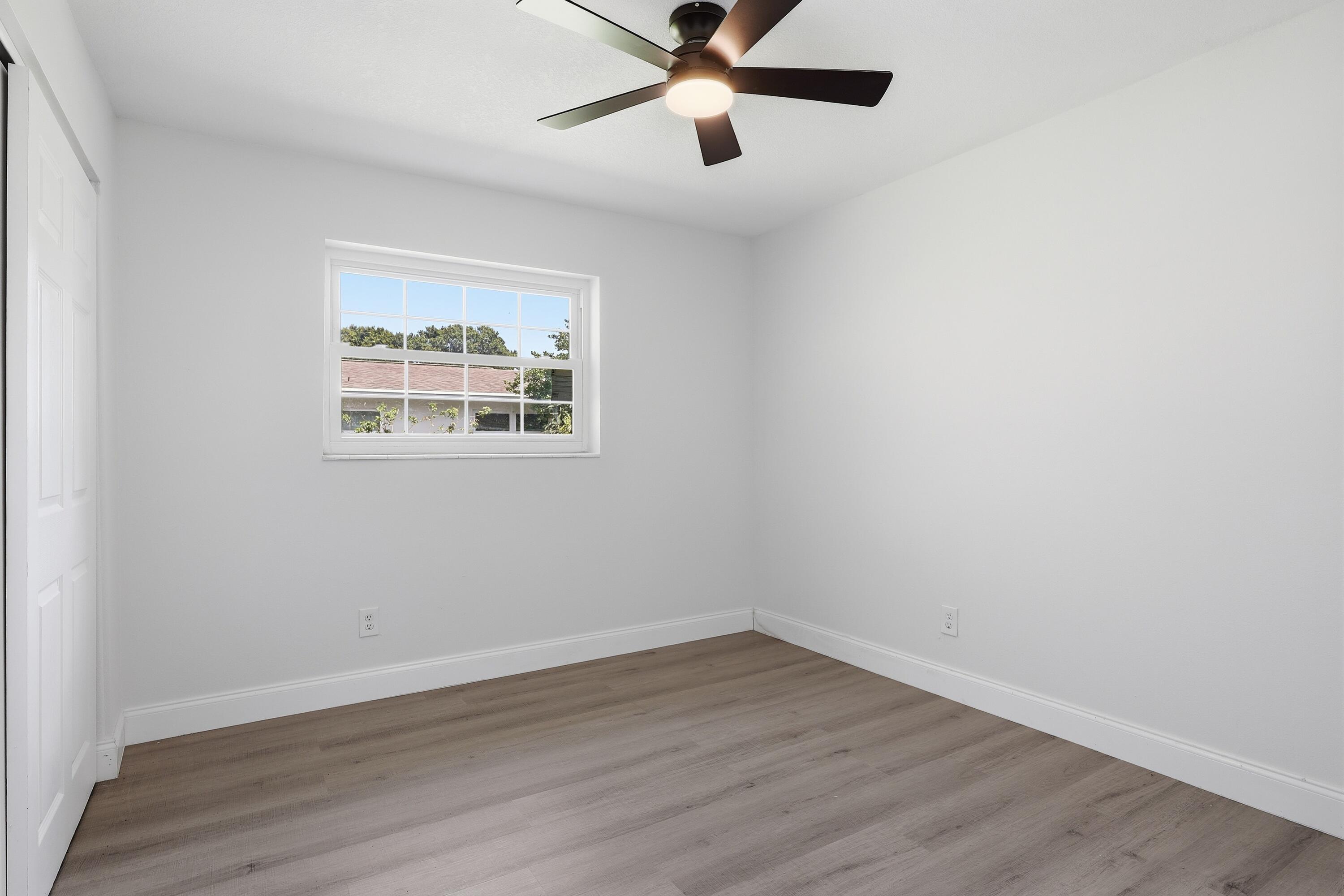 CARLL HEIGHTS - Residential