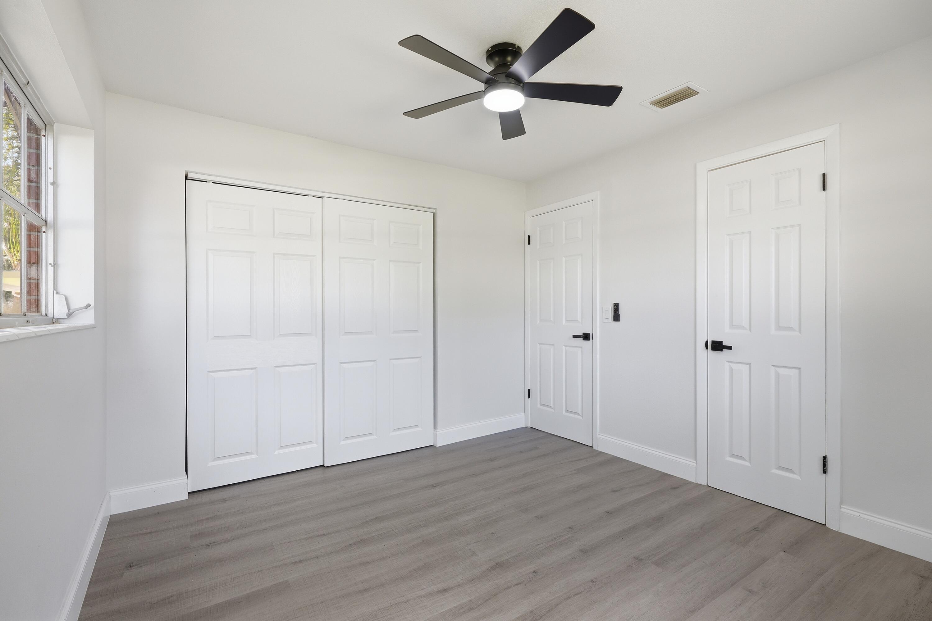 CARLL HEIGHTS - Residential